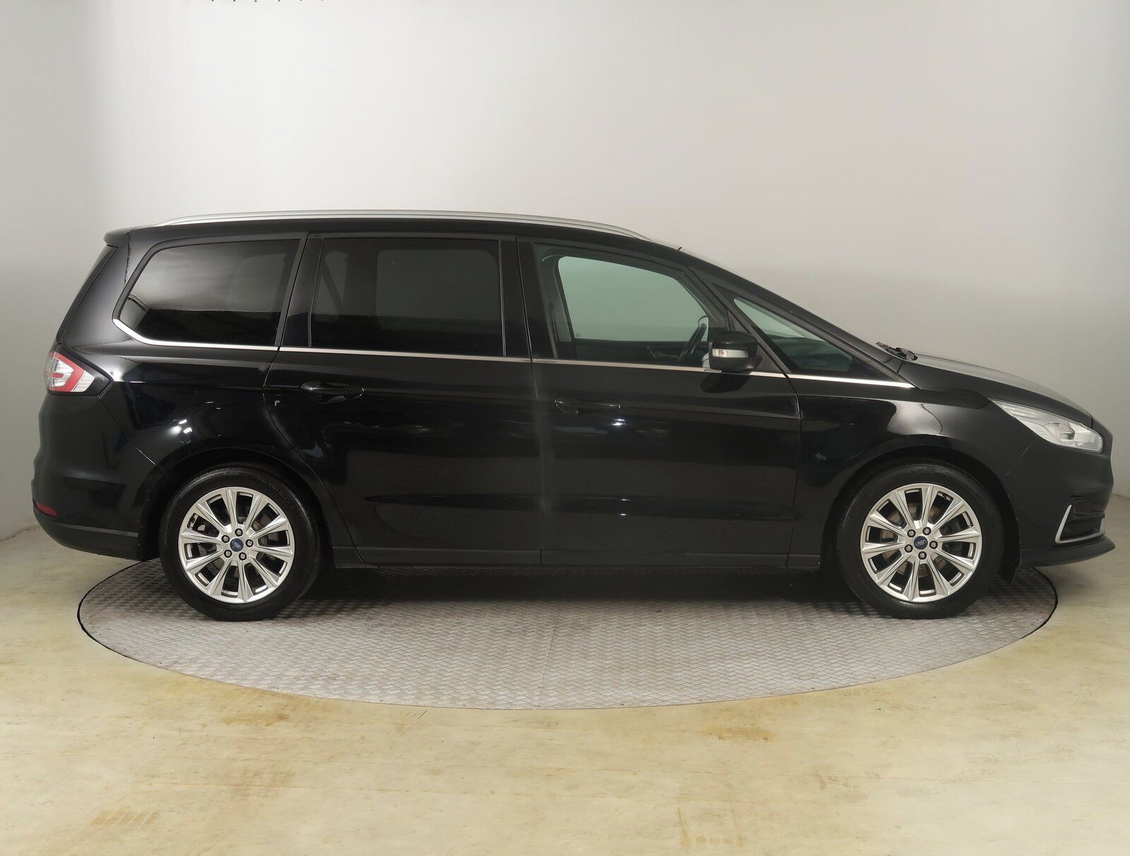 Ford Galaxy, 2.0 EcoBlue, Automat, 7 míst - fotka 6