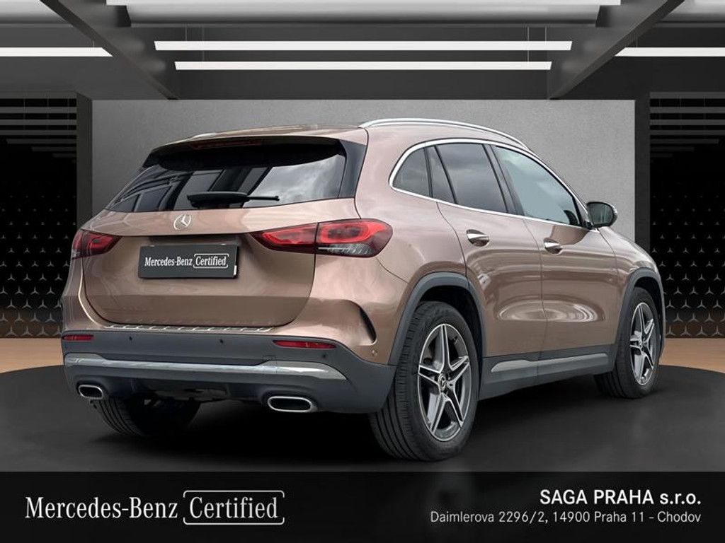 Mercedes-Benz GLA, 250 4MATIC AMG Line Panorama - fotka 4