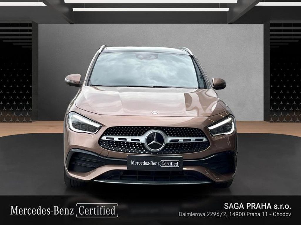 Mercedes-Benz GLA, 250 4MATIC AMG Line Panorama - fotka 2