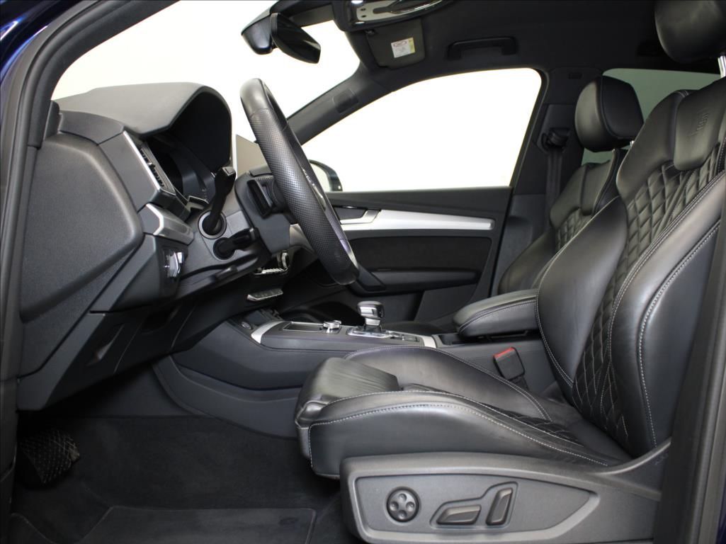 Audi Q5, 2,0 eTFSi 270kW S-Line Vzduch - fotka 6
