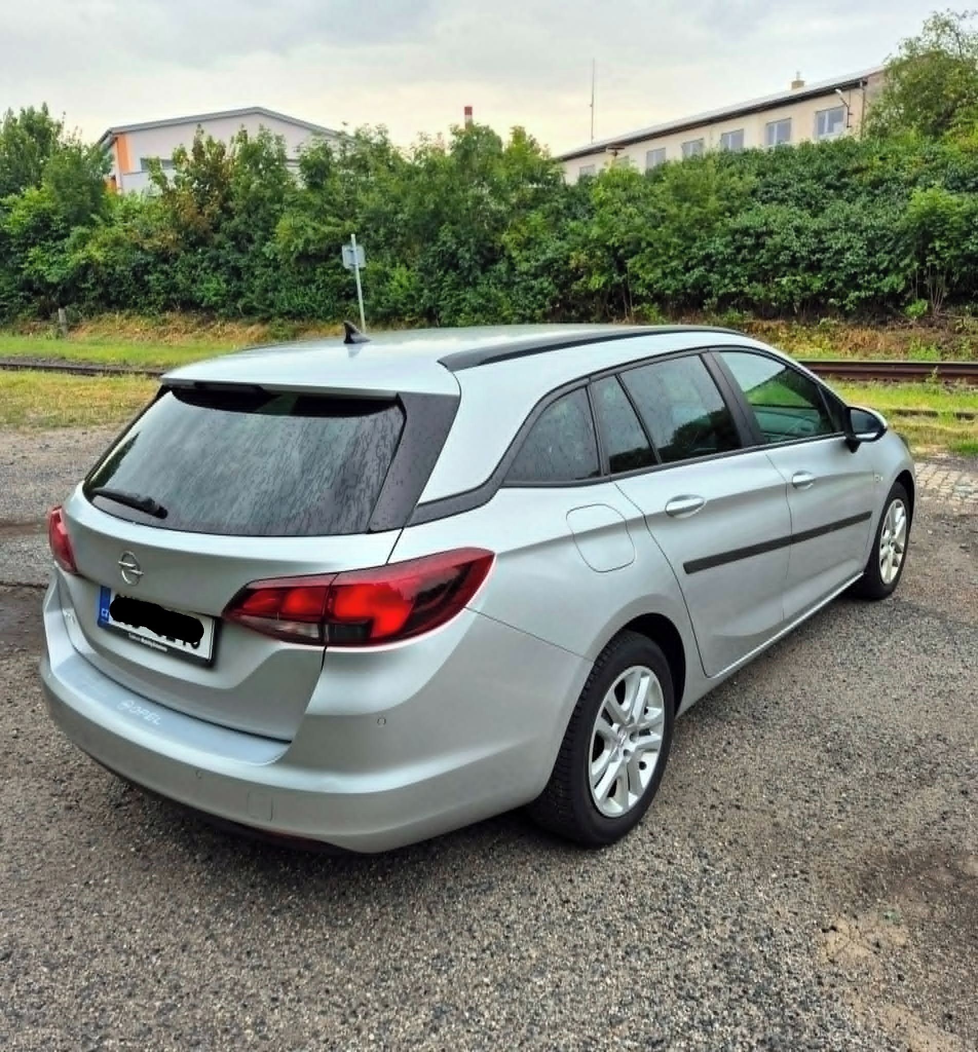 Opel Astra, Sport Tourer 1.6 Cdti - fotka 4