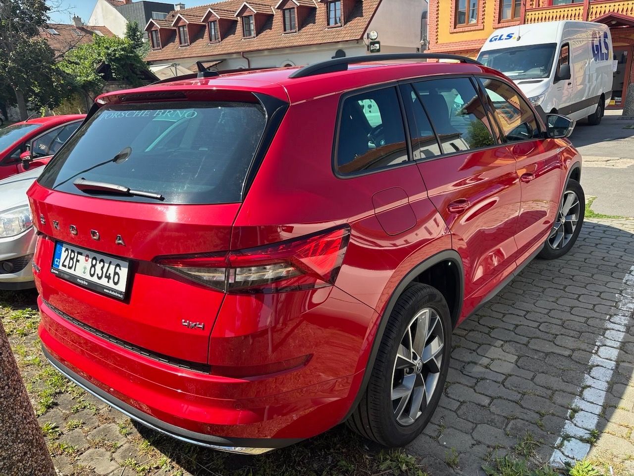 Škoda Kodiaq, Škoda KODIAQ SportLine 4x4 TDI - fotka 3