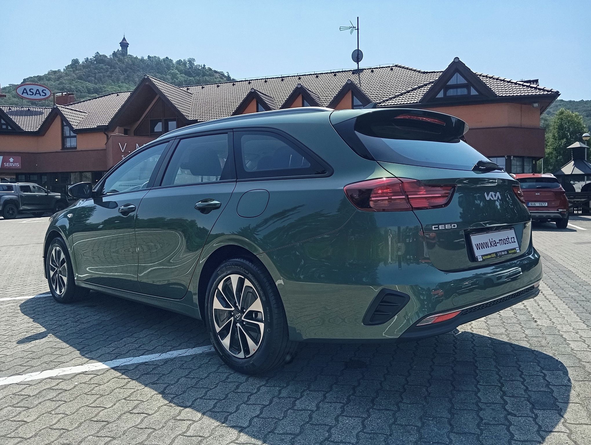 Kia Cee´d SW, 1.5 T-GDi 7DCT automat SPIN - fotka 6