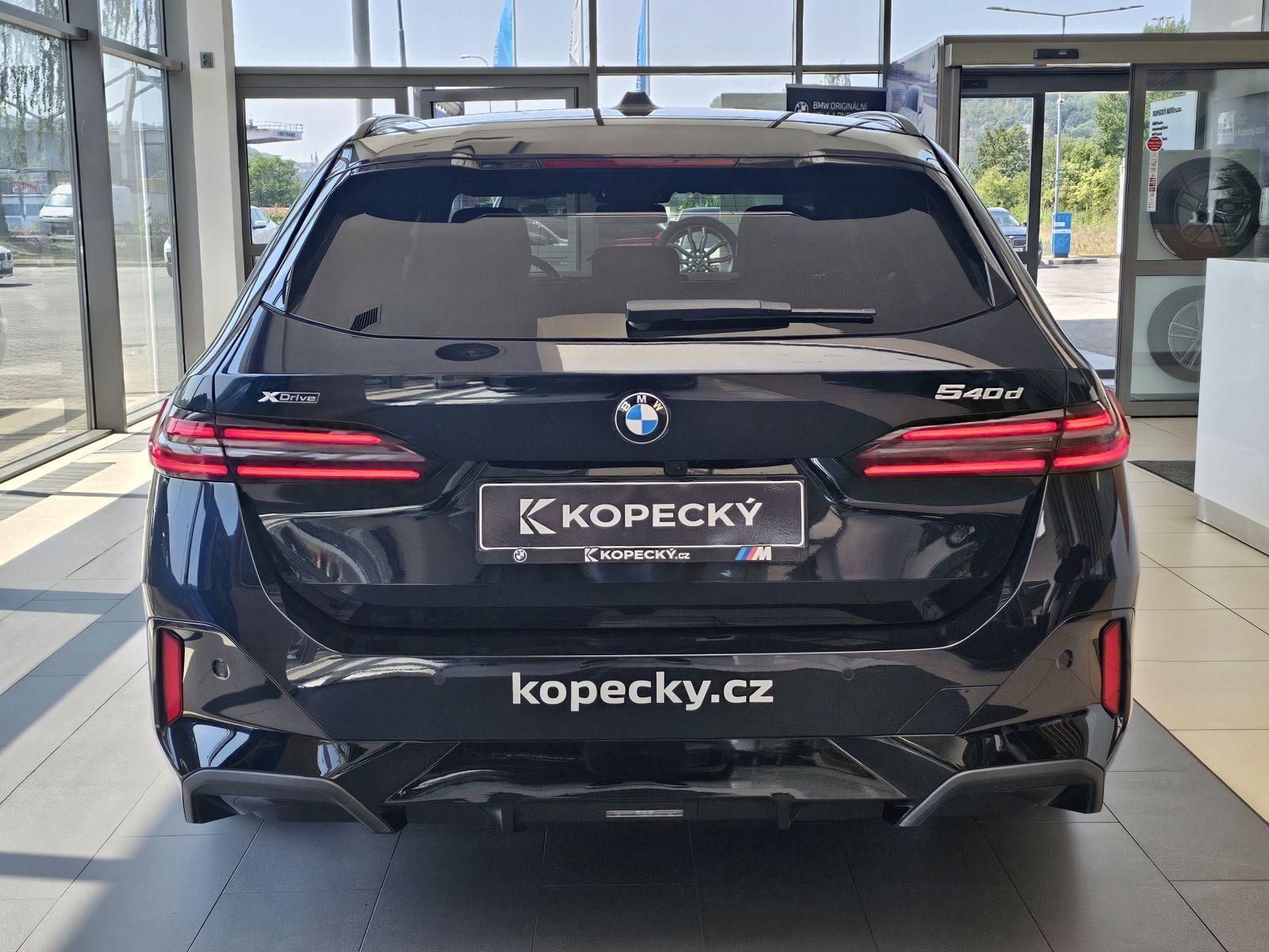 BMW Řada 5, 540d xDrive Touring - fotka 5