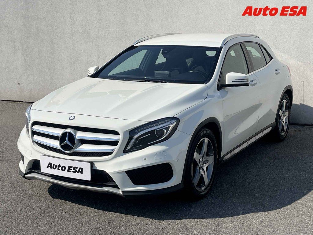 Mercedes-Benz GLA, 200D - fotka 3