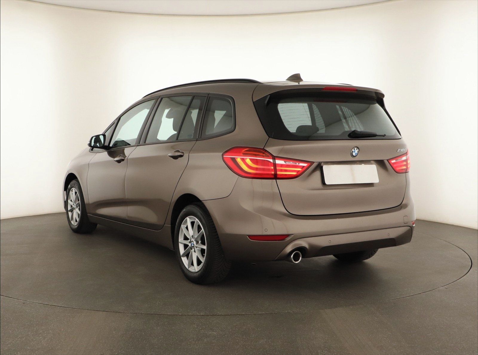 BMW Řada 2, 218i Gran Tourer, Serv.kniha - fotka 4