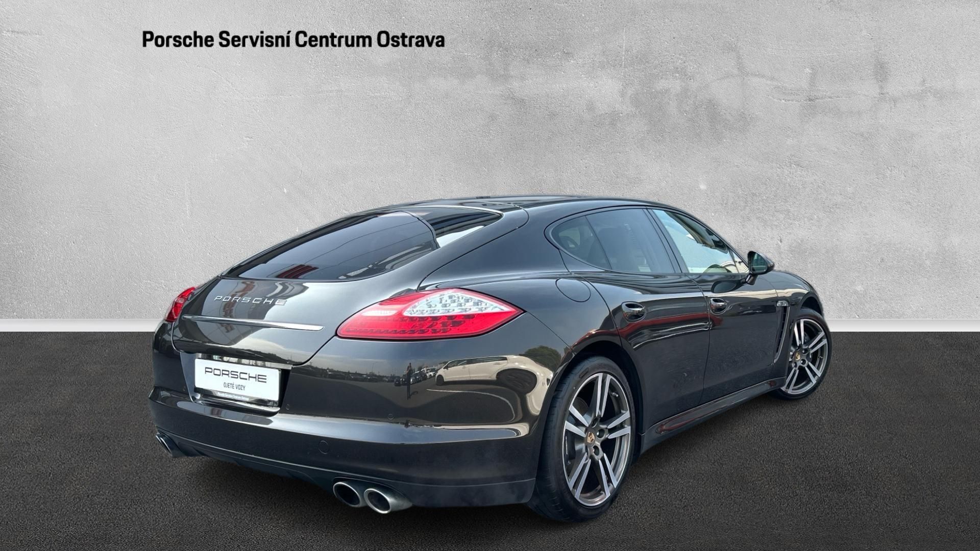 Porsche Panamera, Panamera 4 - fotka 6