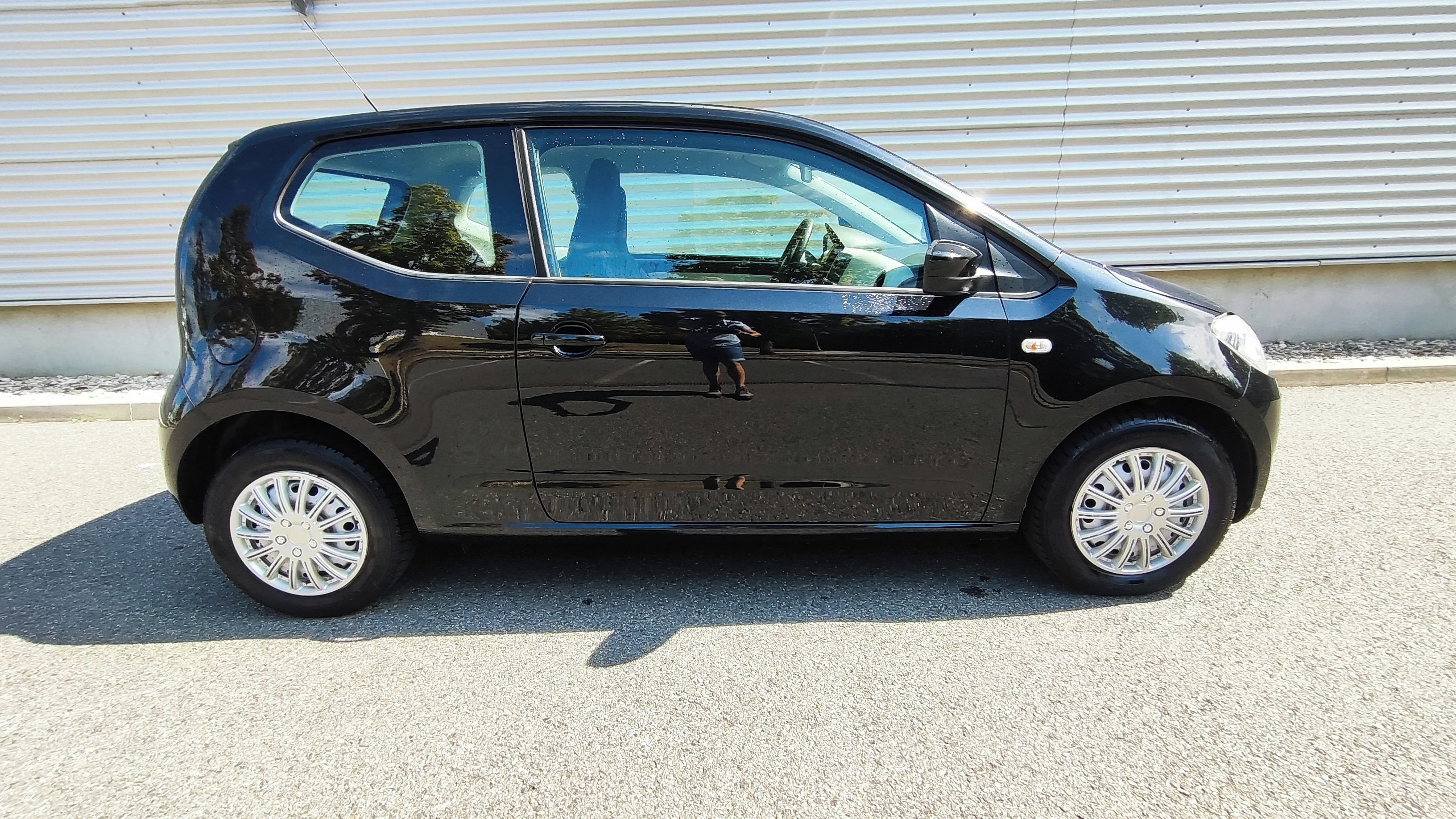 Volkswagen Up!, 1.0 Move 55kW klimatizace - fotka 5