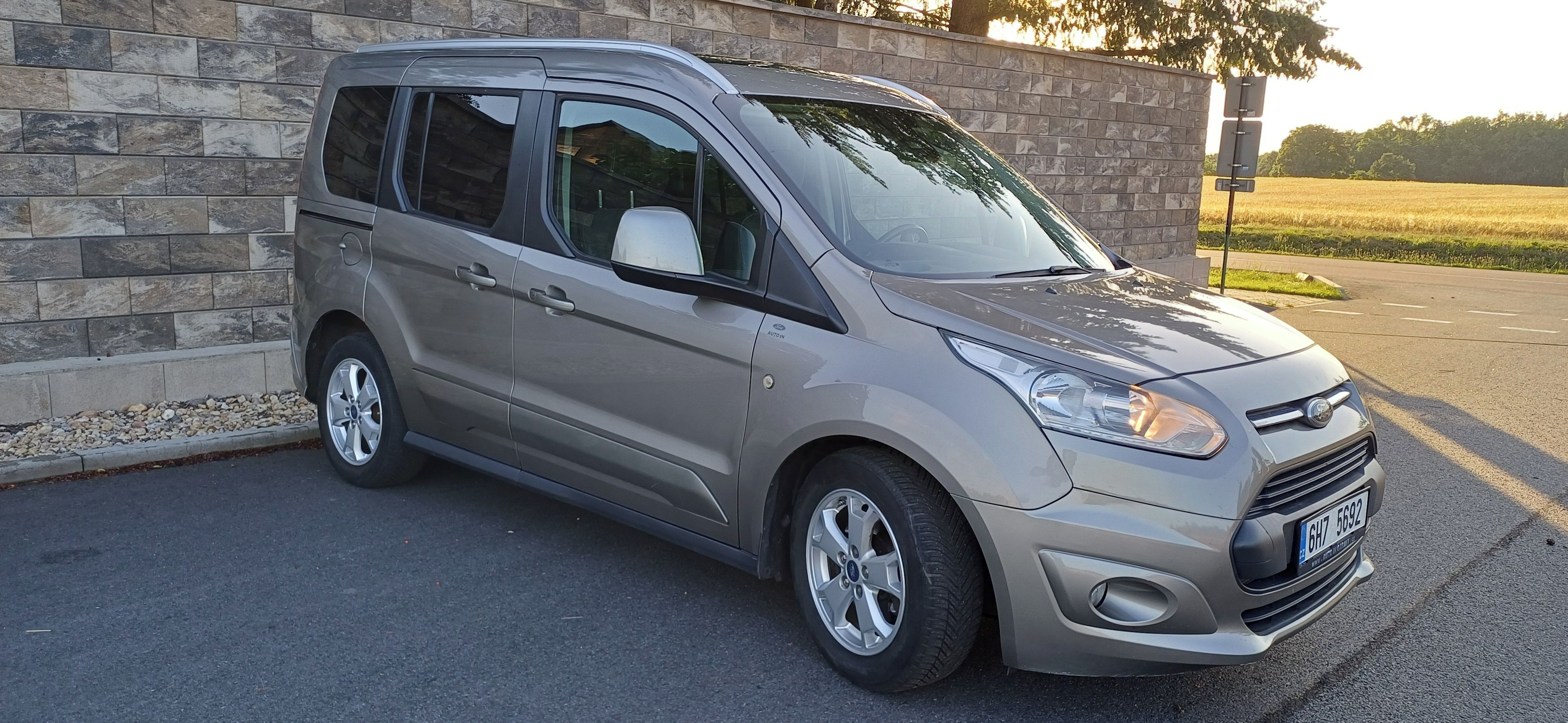 Ford Tourneo Connect, 1.5TDCI,88kW, tažné, ČR - fotka 3