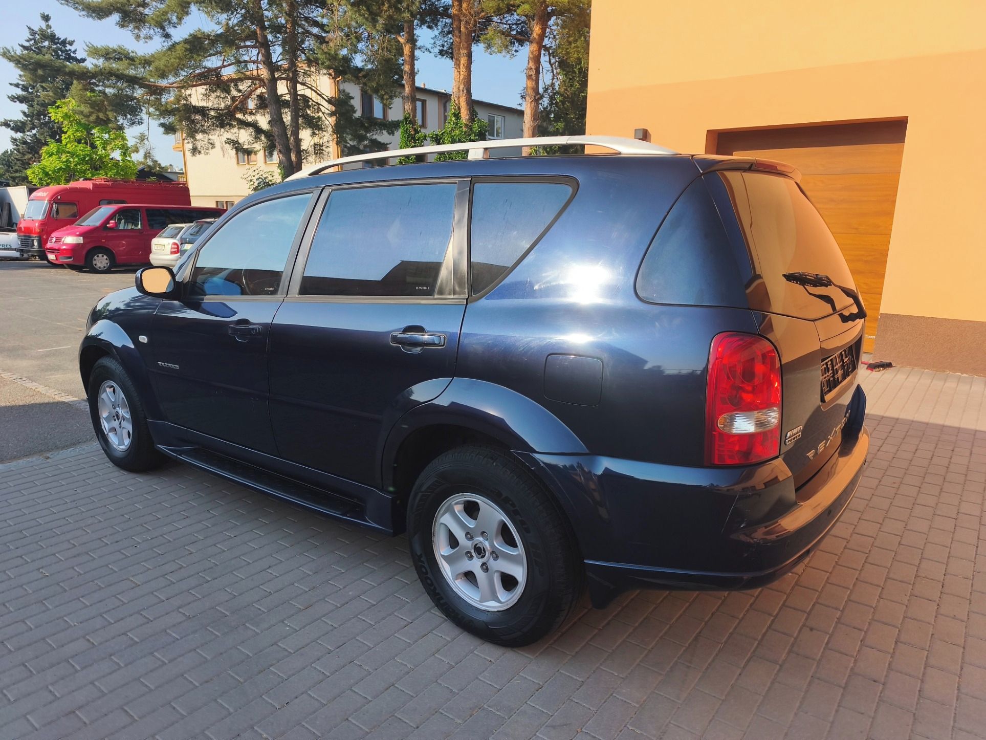 SsangYong Rexton, 2.7 XDi PREMIUM, MANUÁL - fotka 4