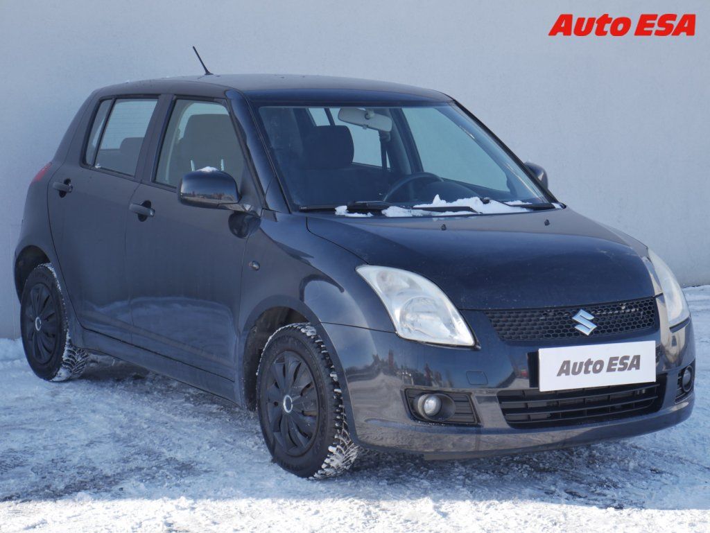 Suzuki Swift, 1.3i 4x4,AC,výhřev sed