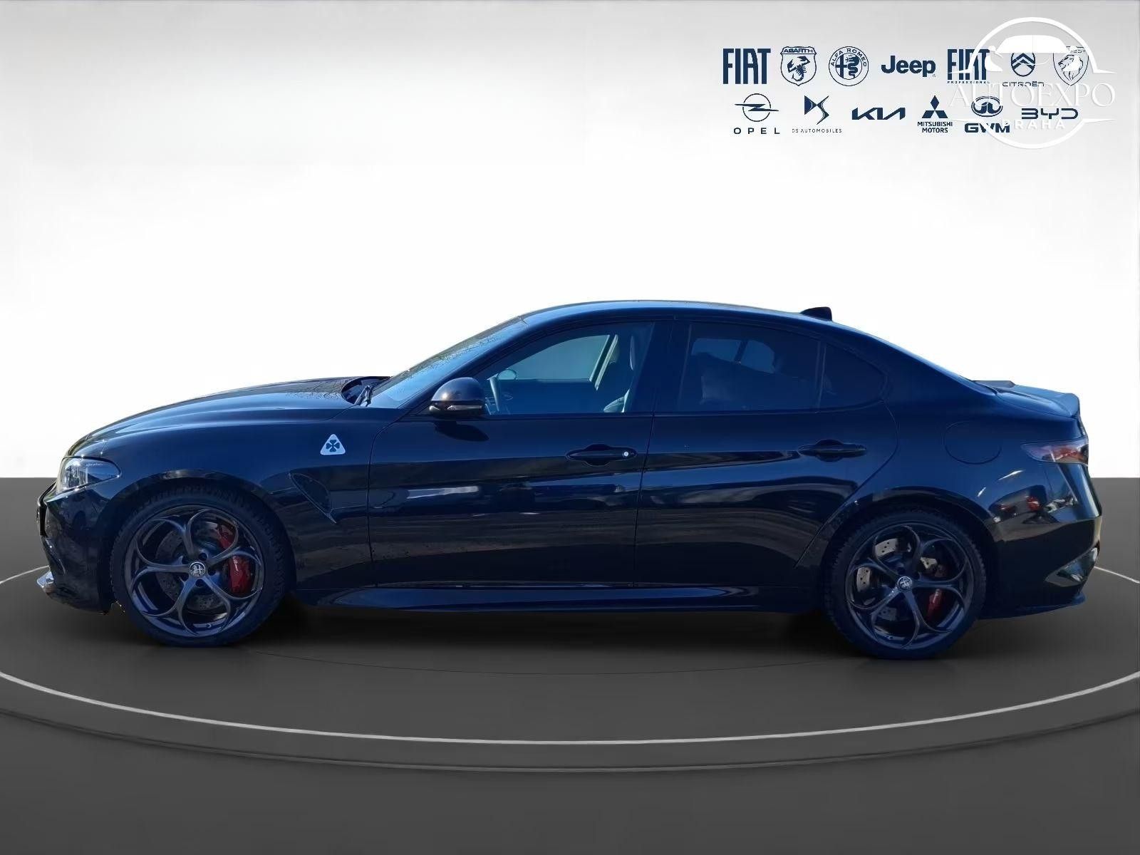 Alfa Romeo Giulia, Quadrifoglio 2.9 V6 Bi-Turbo - fotka 4