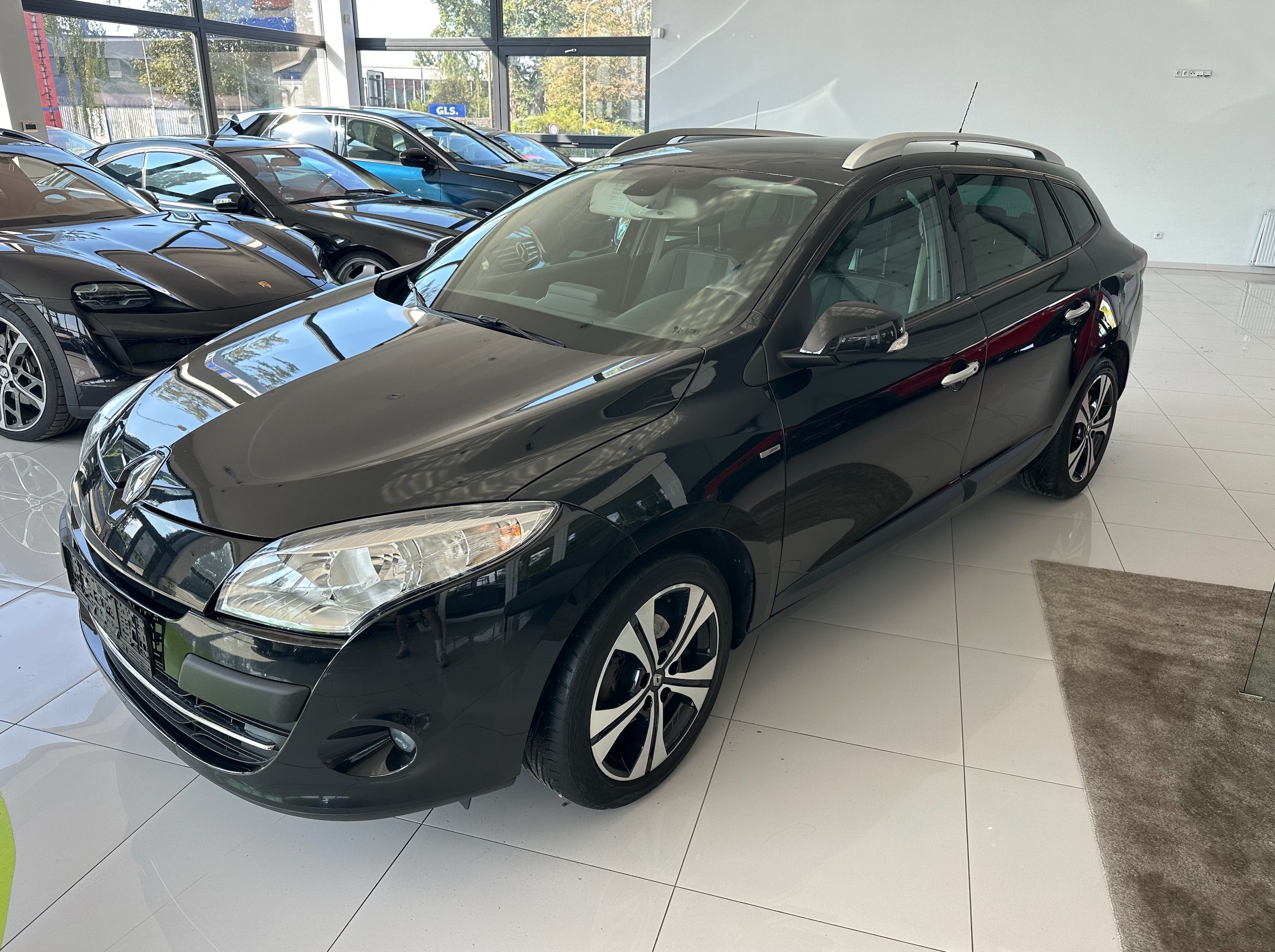 Renault Mégane, 1.5 diesel automat - fotka 3