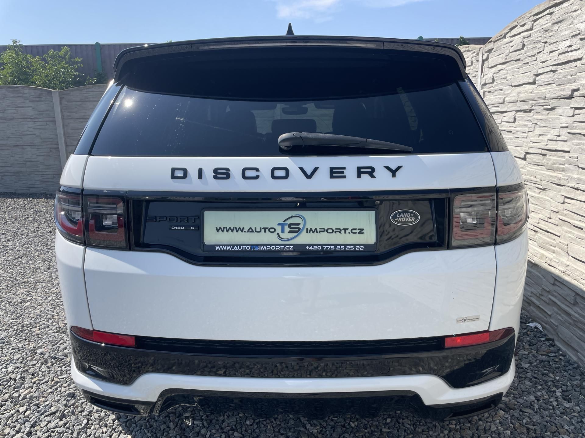 Land Rover Discovery Sport, 2.0TDi 180PS 4x4 R-DYNAMIC TOP - fotka 4