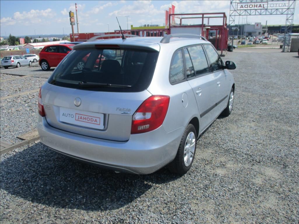 Škoda Fabia, 1,4 i 16v, klima,rozvody,ABS, - fotka 5