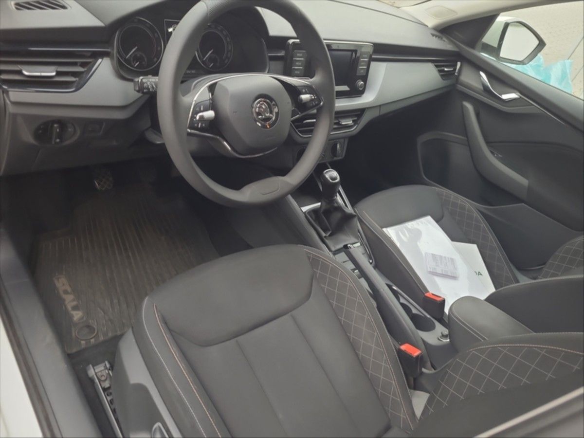 Škoda Scala, 1,0 TSi 70kW SpaceBack - fotka 6