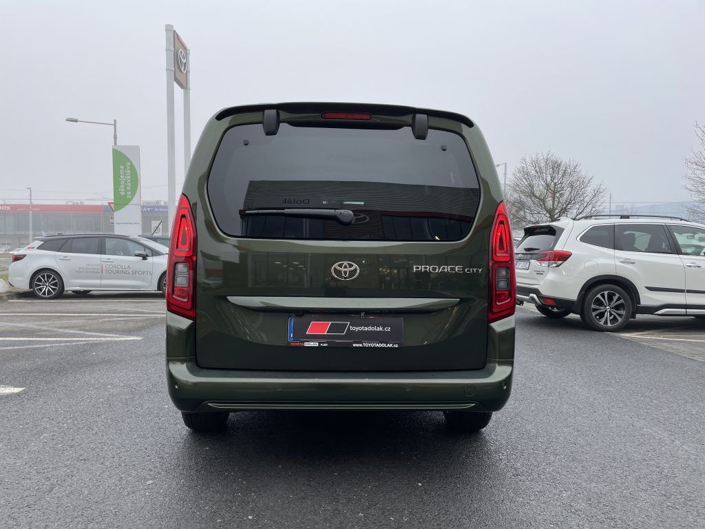Toyota Proace City Verso, 1.5 6MT Family ODBĚR 11/2026 - fotka 4