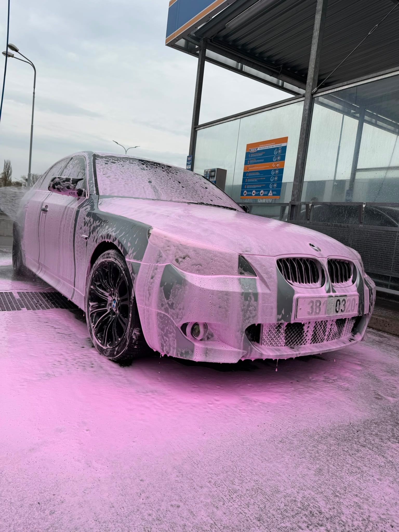 BMW Řada 5, BMW E60 530i - fotka 4