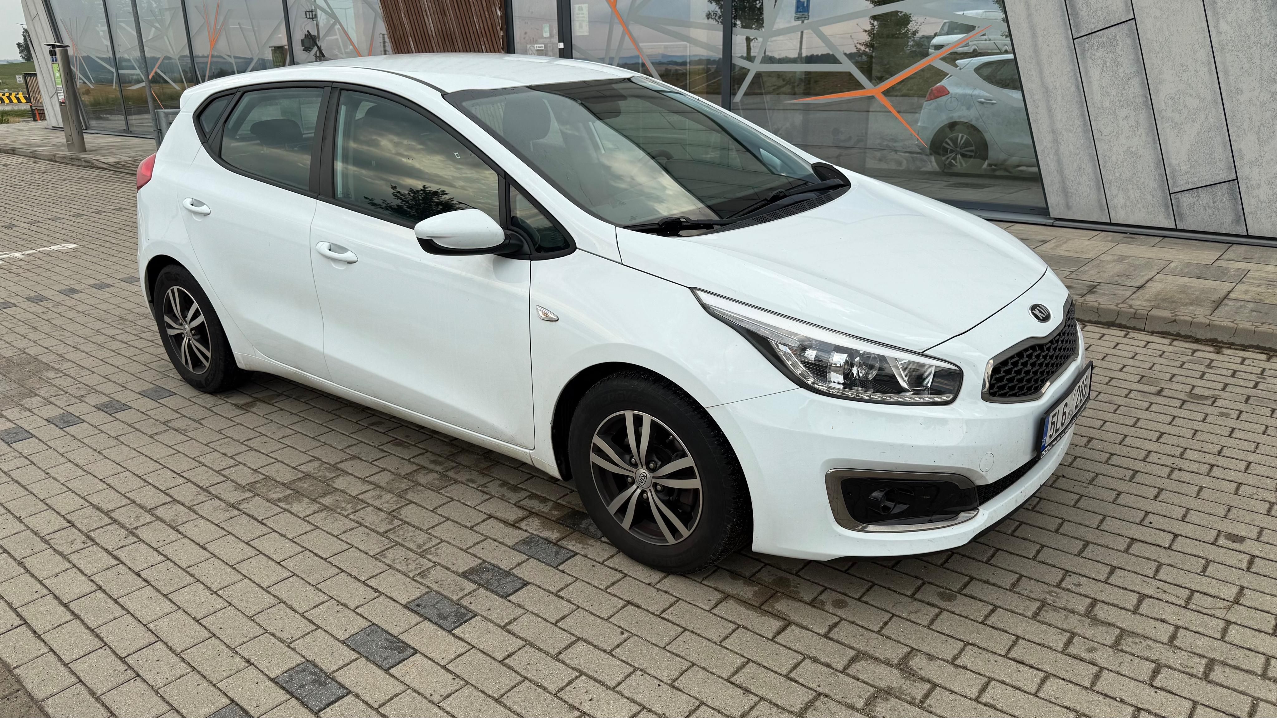 Kia Cee´d, Kia Ceed 1,4 73kW 2018 - fotka 4