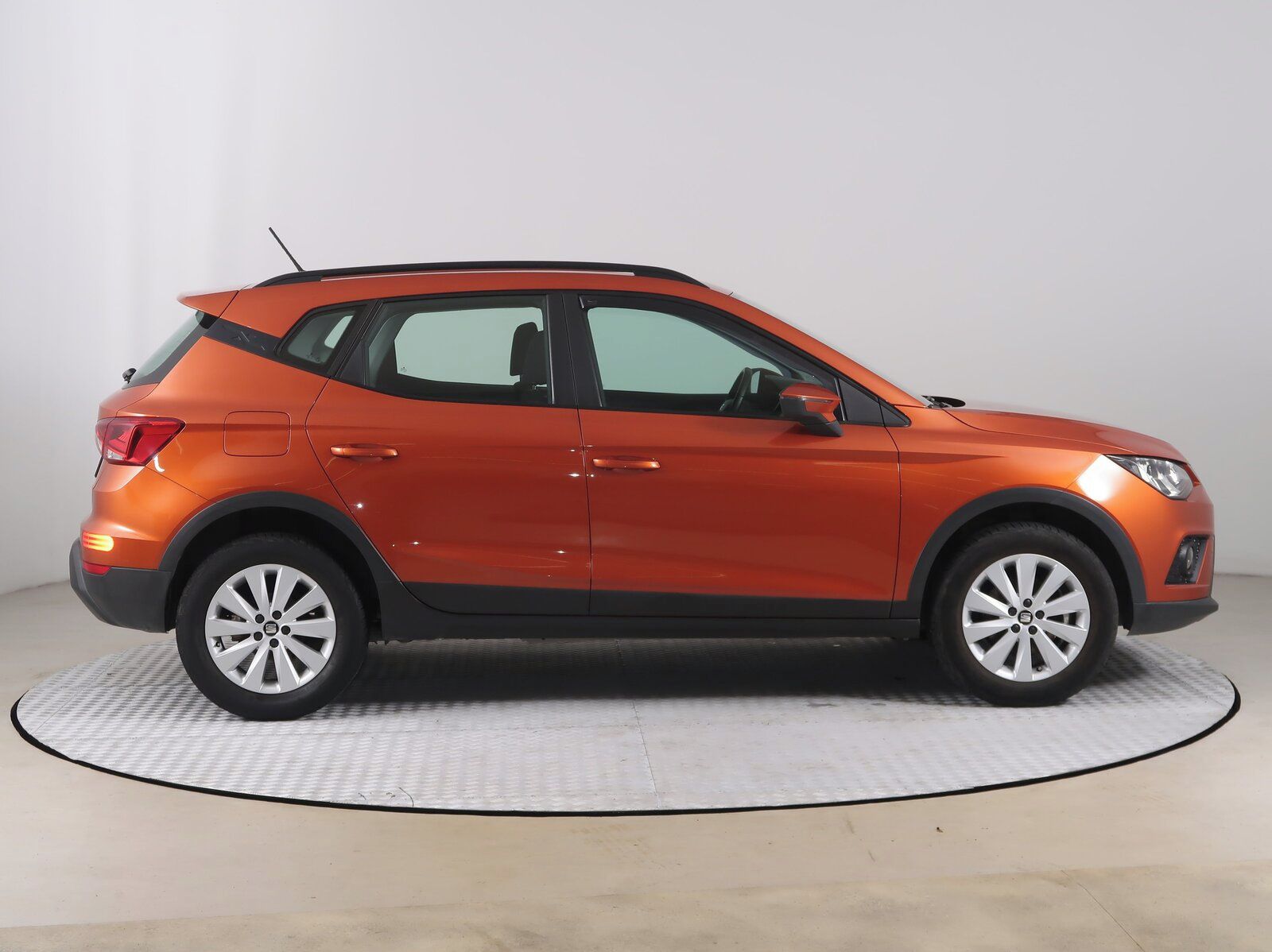 Seat Arona, 1.0 TSI, Serv.kniha - fotka 6