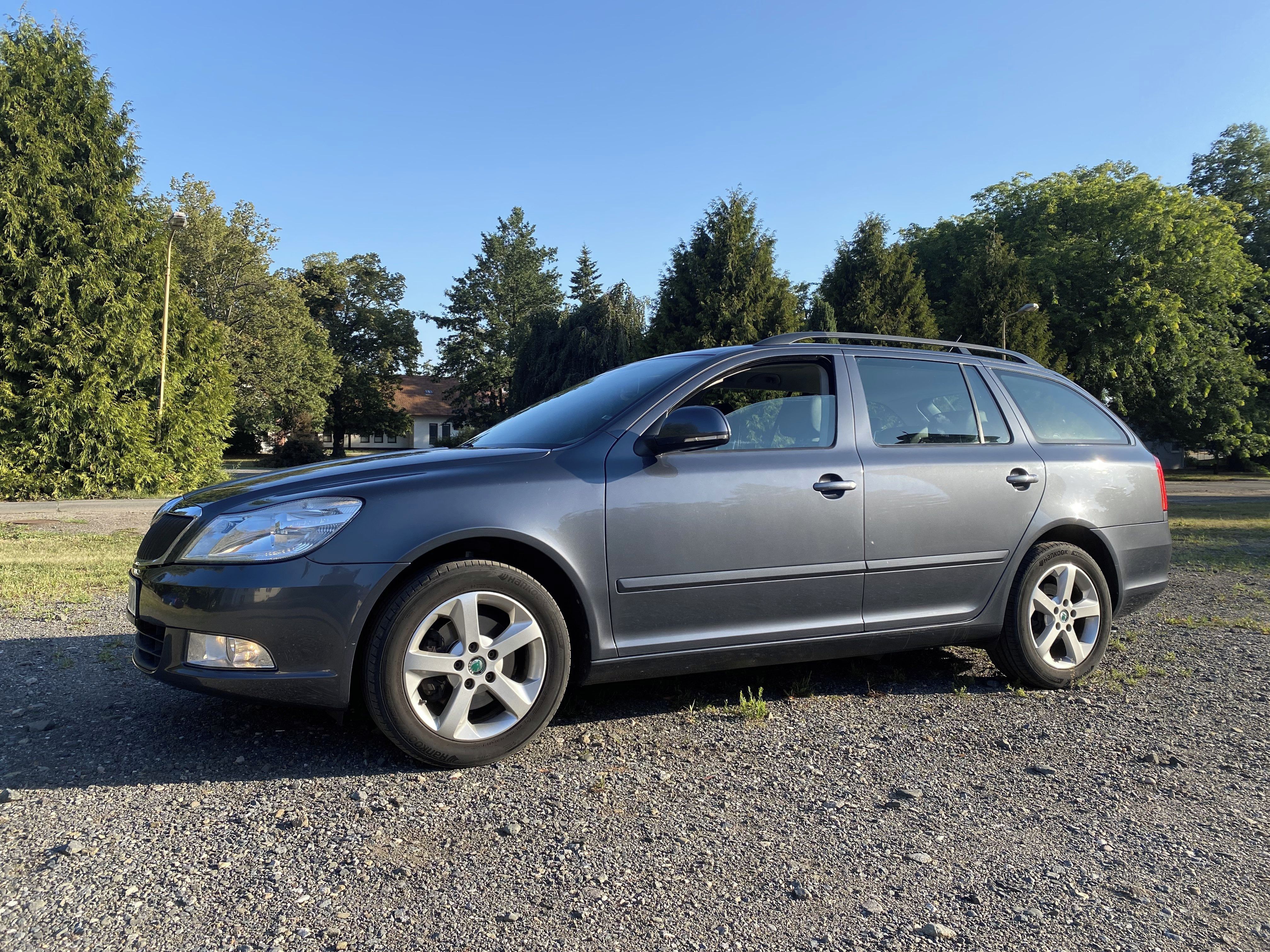 Škoda Octavia, Škoda Octavia II Combi 2.0 TDI - fotka 2