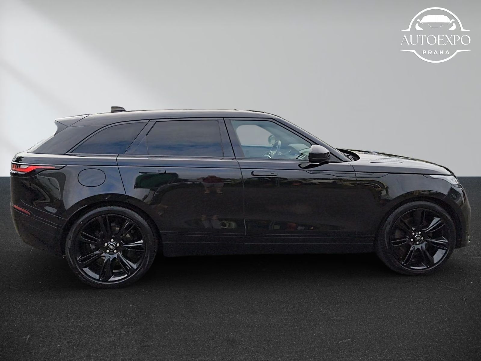 Land Rover Range Rover Velar, P400 AWD R-Dynamic - fotka 3