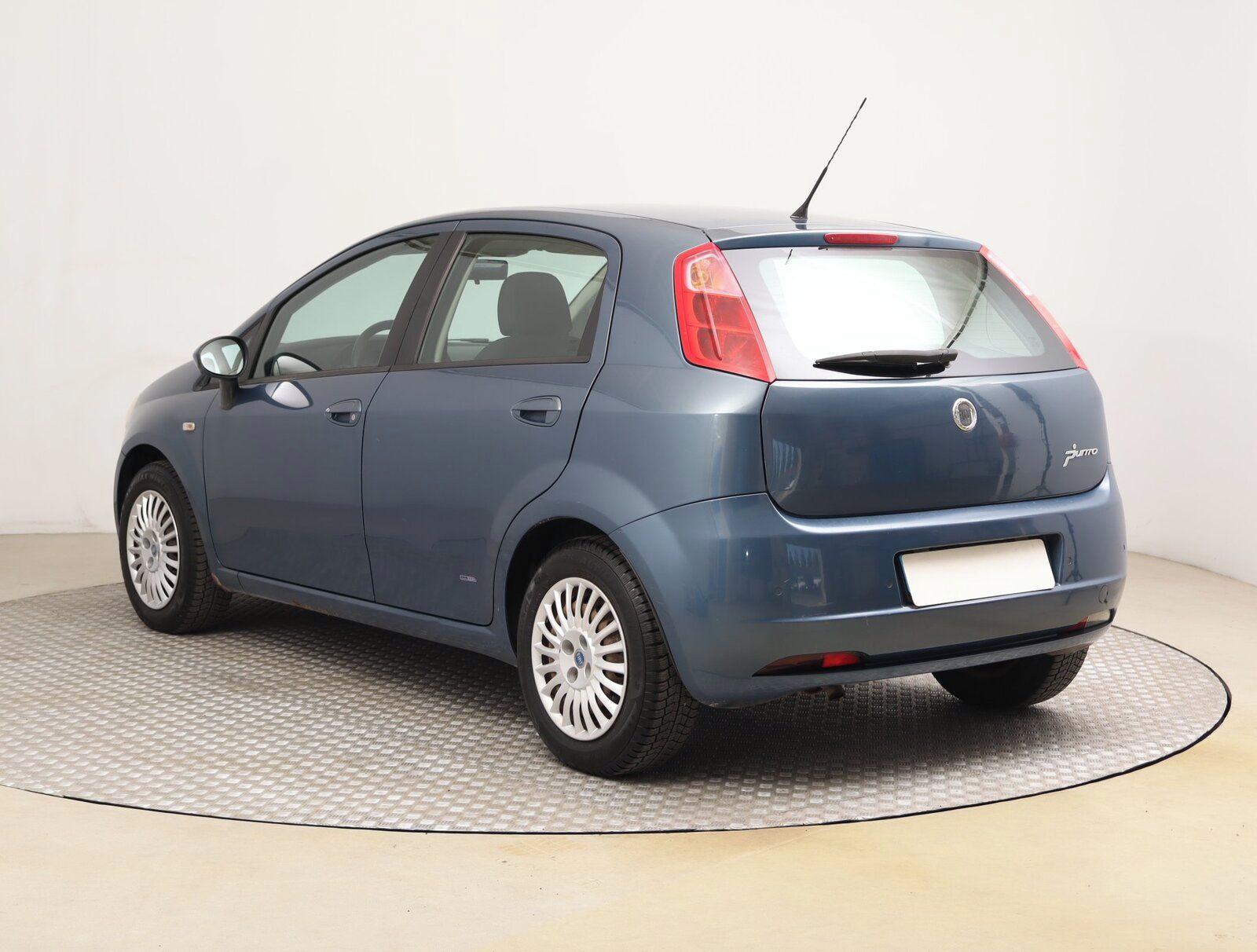 Fiat Punto, 1.4, Automat, po STK - fotka 4
