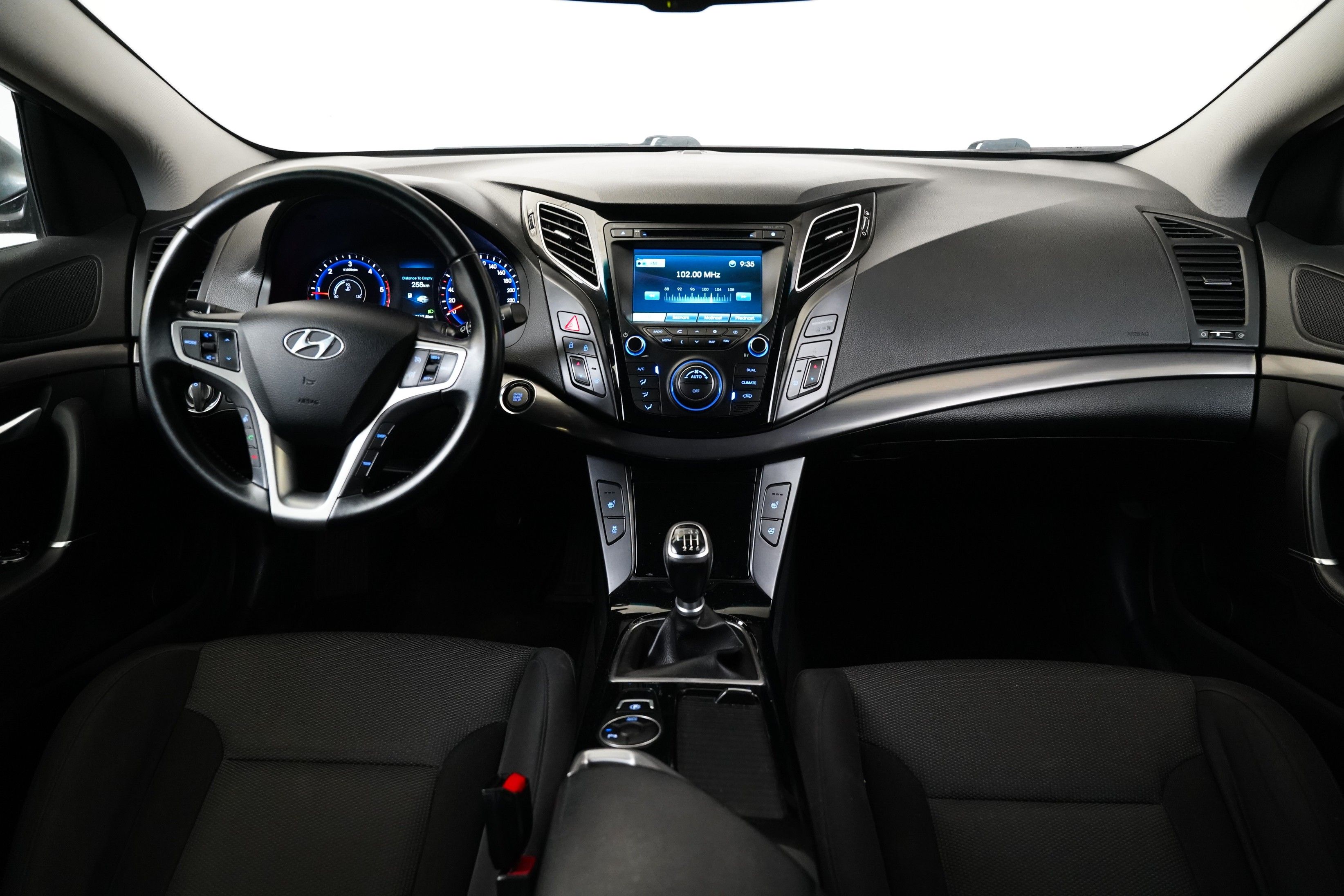 Hyundai i40, 1.7 CRDI 100 kW - fotka 5