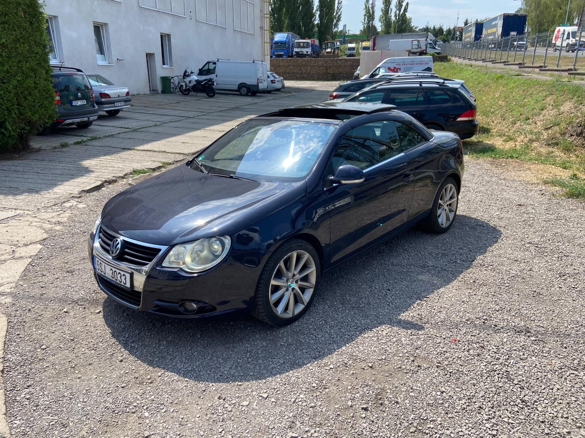 Volkswagen Eos, 2.0 TDi 103kW, kabriolet - fotka 6