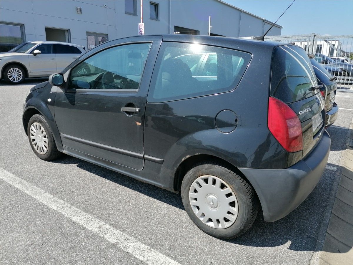 Citroën C2, 1,1 i 44kW - fotka 3