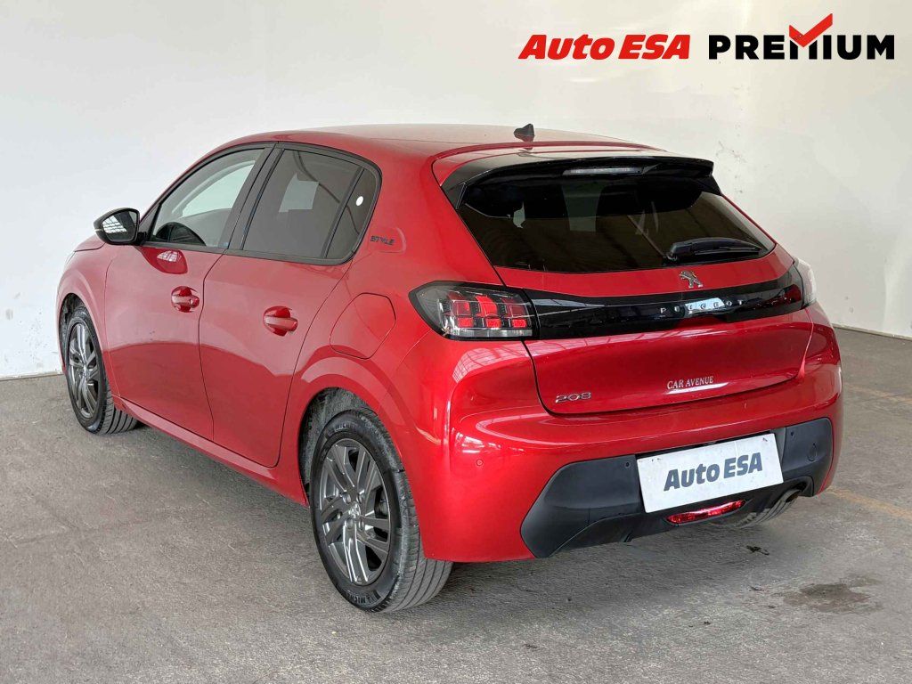 Peugeot 208, 1.2 - fotka 6