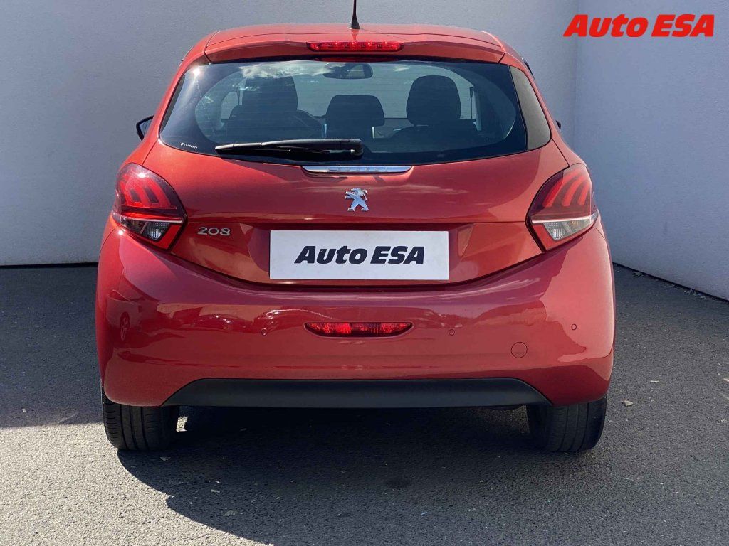 Peugeot 208, 1.2 - fotka 5
