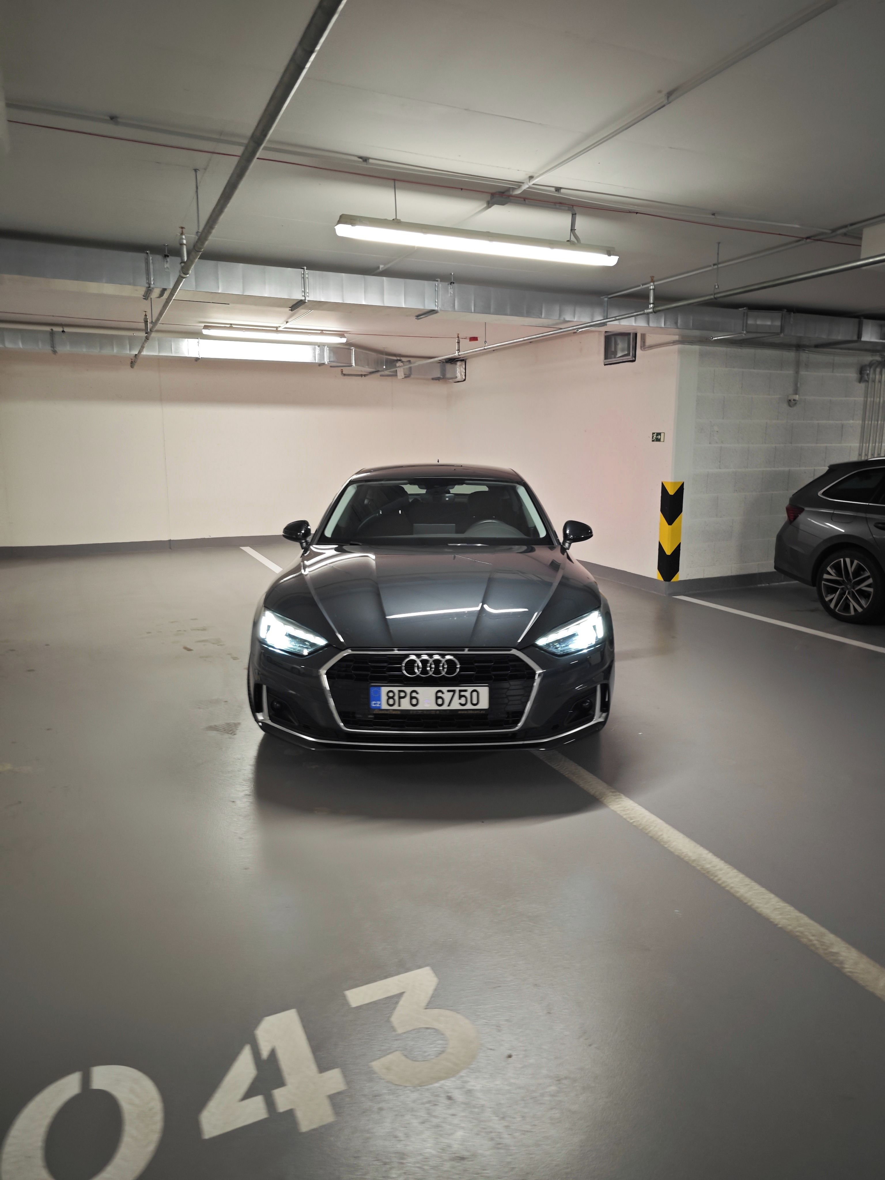 Audi A5, 2.0 TDI Sportback Masáž. sedač - fotka 4