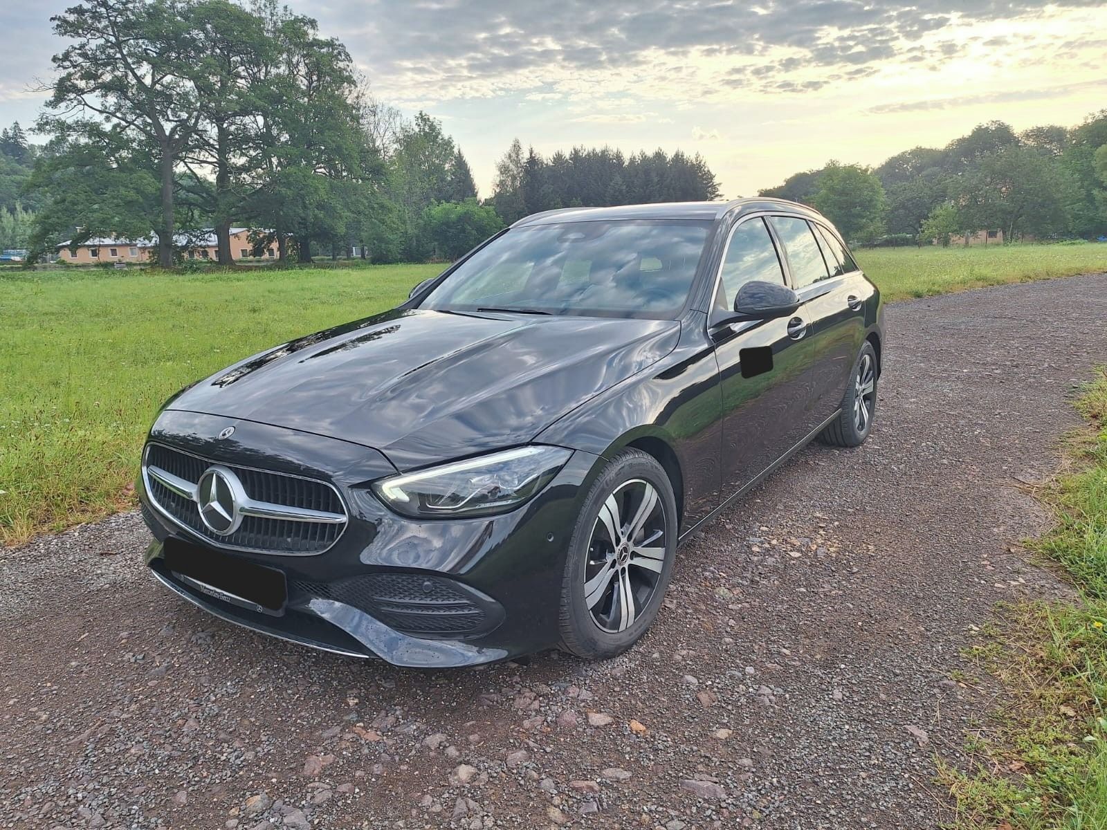 Mercedes-Benz Třídy C, C220d, 4MATIC, ZÁRUKA - fotka 3