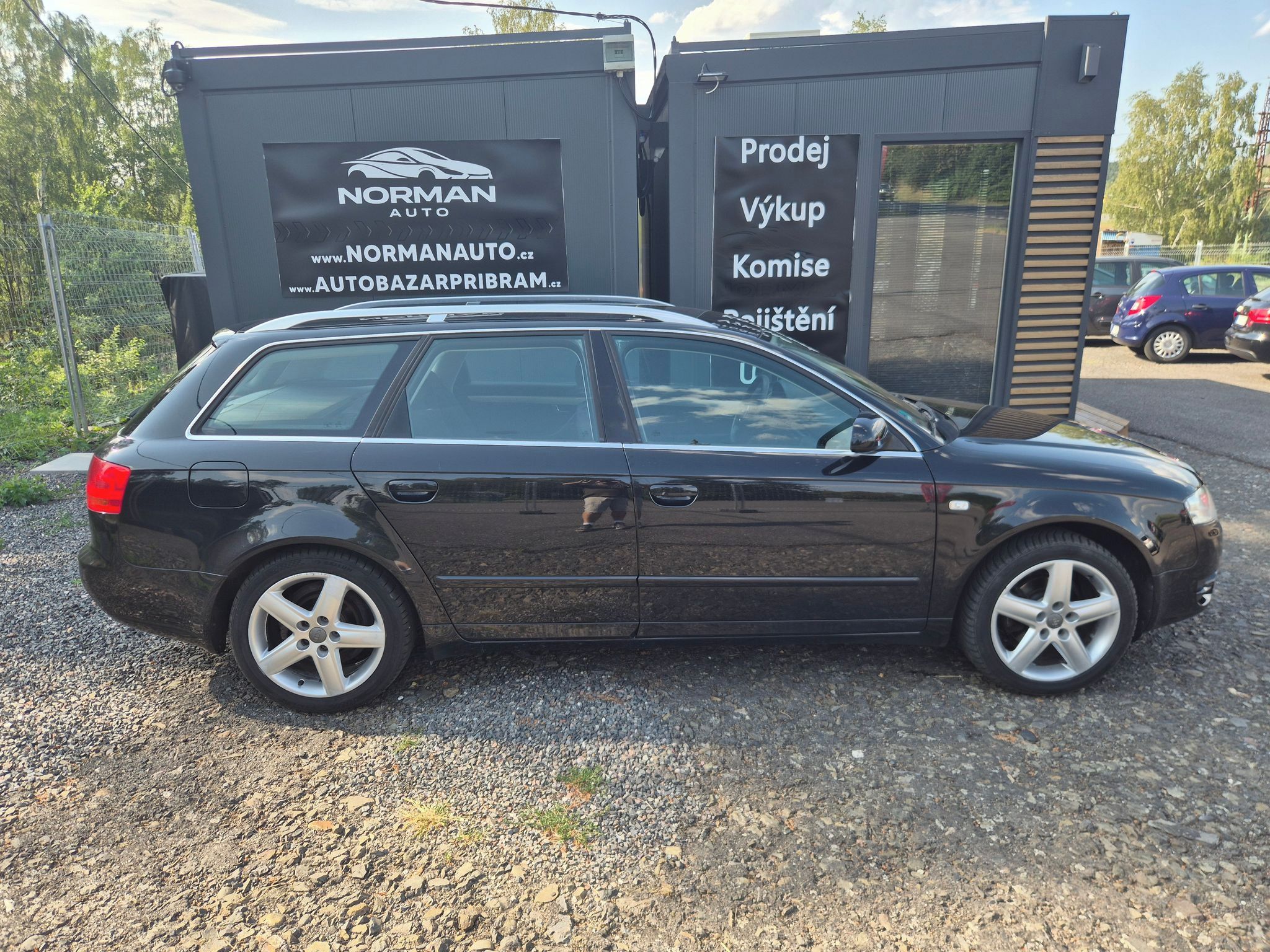 Audi A4, 1.6MPi 75kw, tažné, pěkná - fotka 4