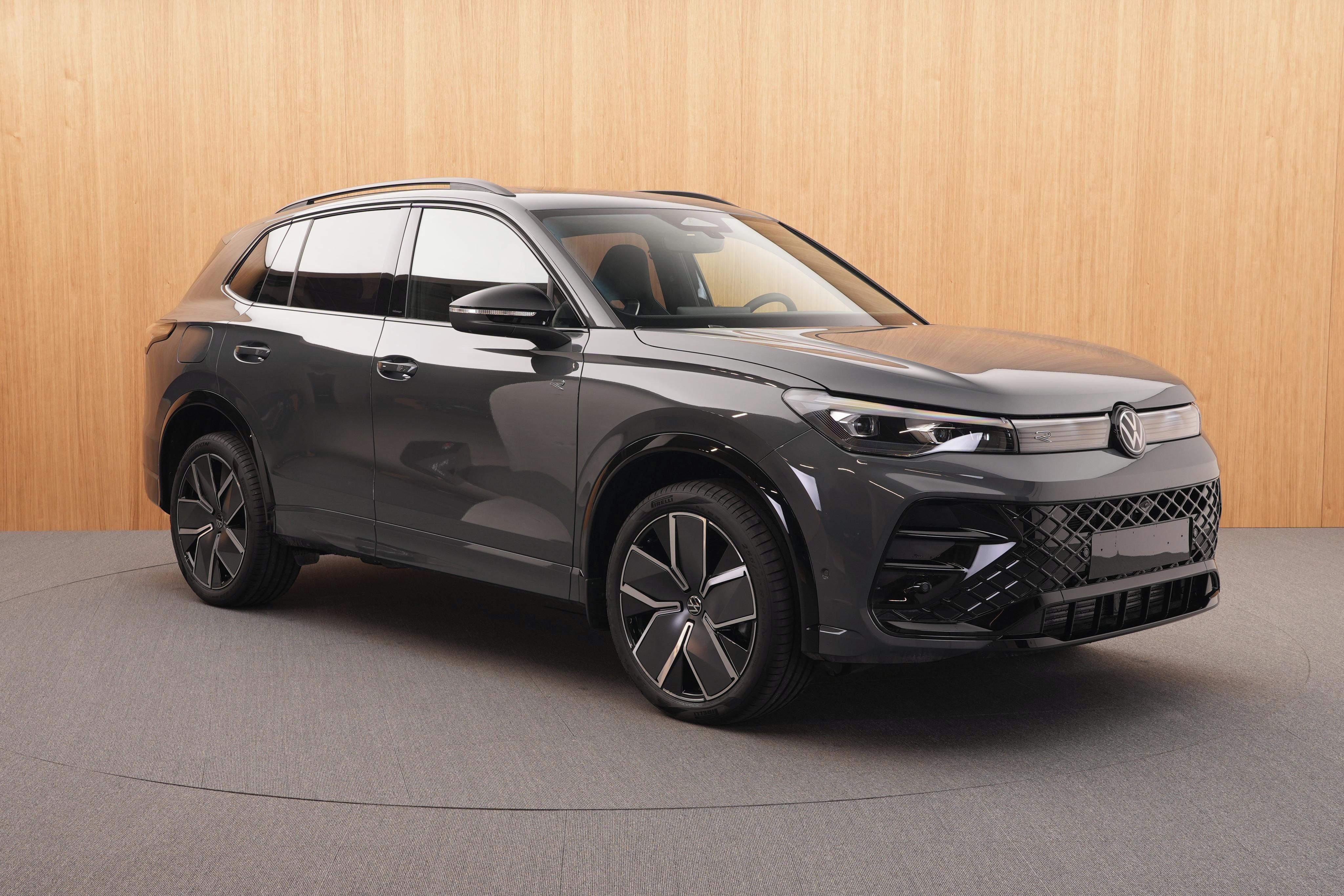 Volkswagen Tiguan, R-Line Edition 2.0 TDI 4x4 DSG - fotka 6