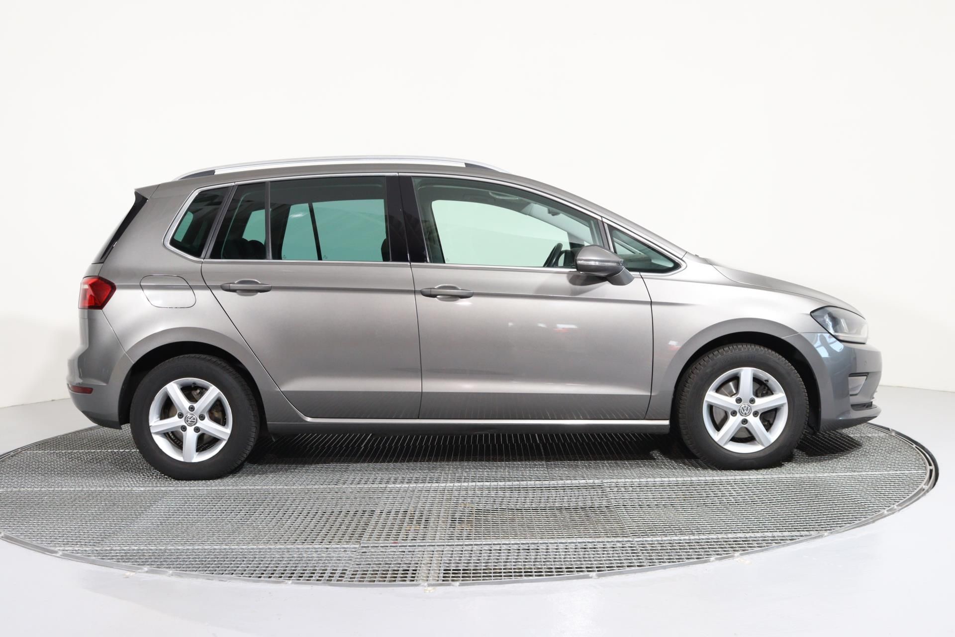 Volkswagen Golf Sportsvan, Highline 1,6 TDI (81 kW) - fotka 3
