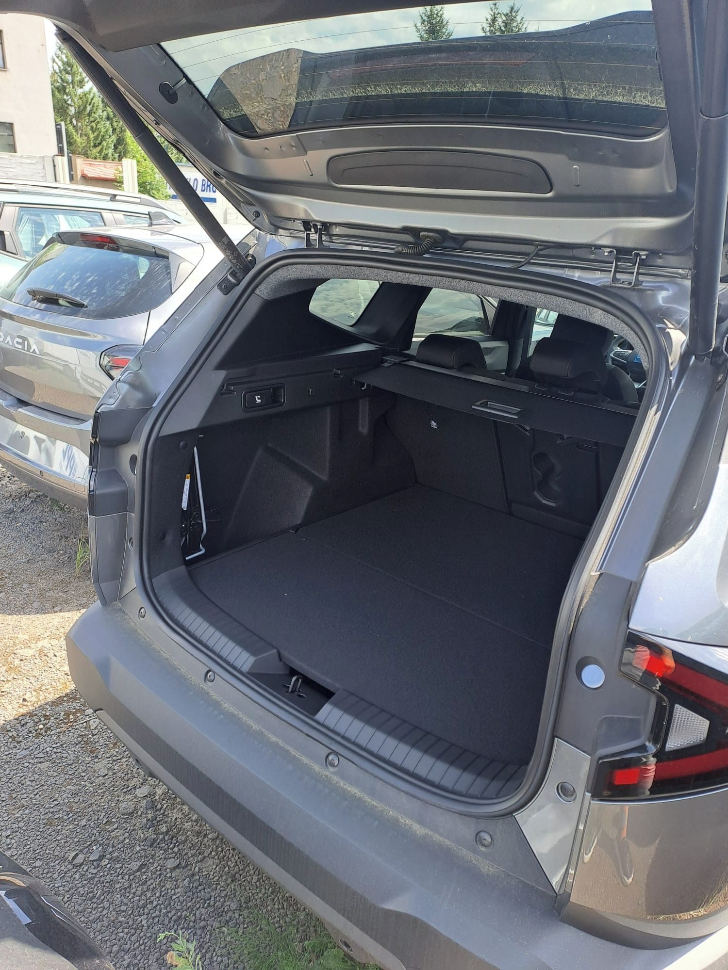 Dacia Bigster, Extreme mild hybrid 130 4x4 - fotka 5