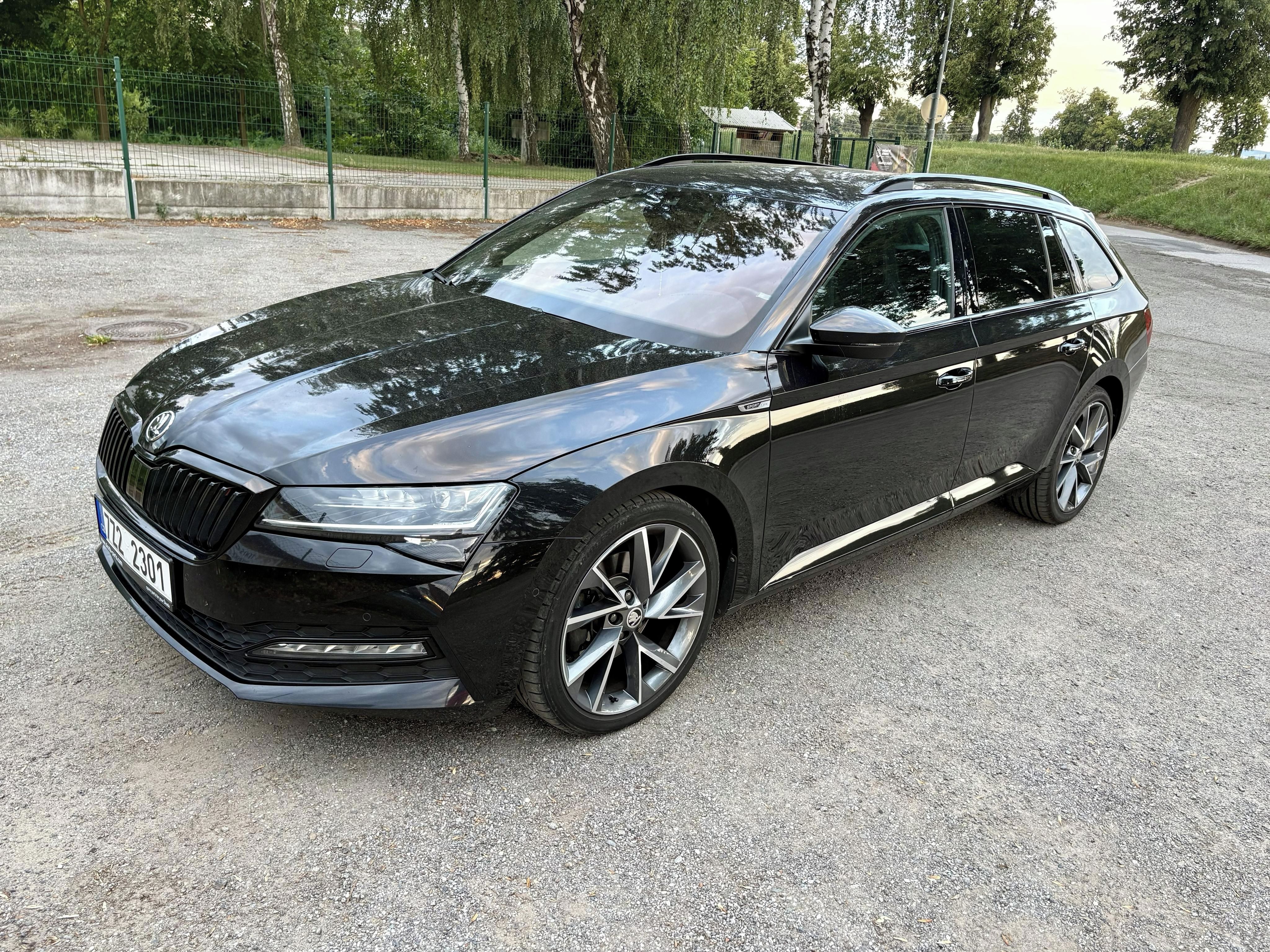 Škoda Superb, Škoda SUPERB III SPORTLINE 2.0 - fotka 3