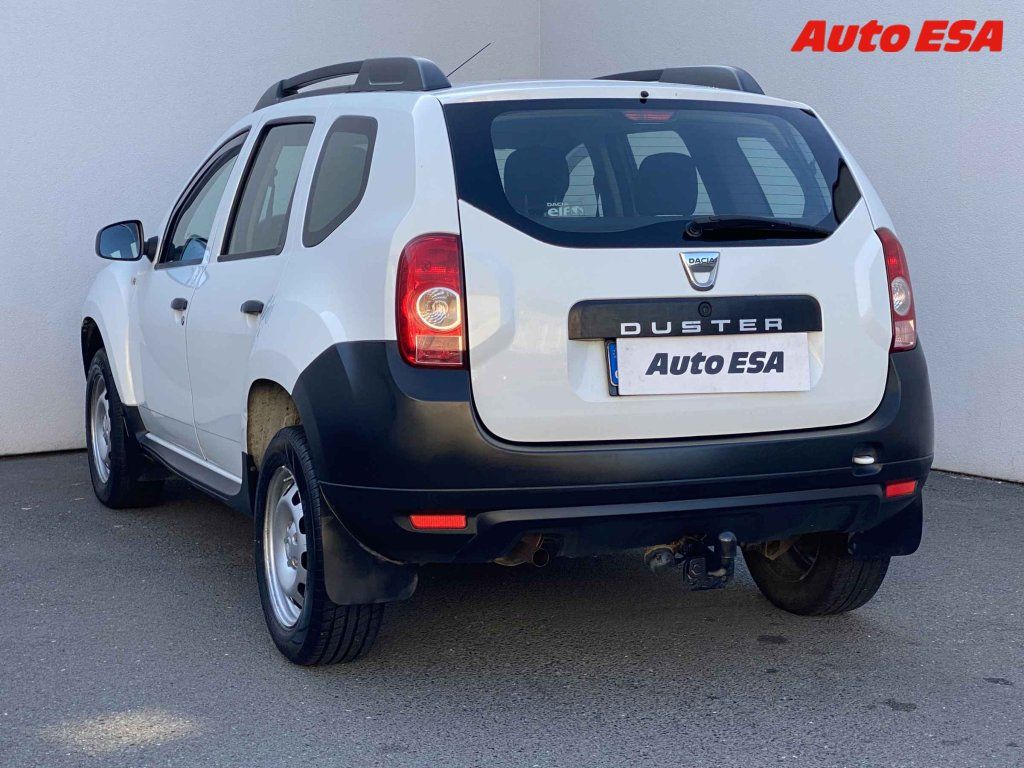 Dacia Duster, 1.6i,2.maj,ČR,AC,tažné - fotka 6