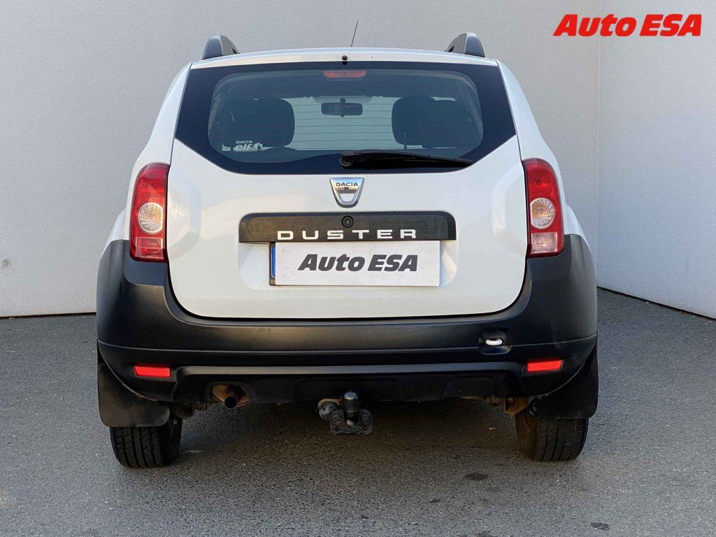 Dacia Duster, 1.6i,2.maj,ČR,AC,tažné - fotka 5