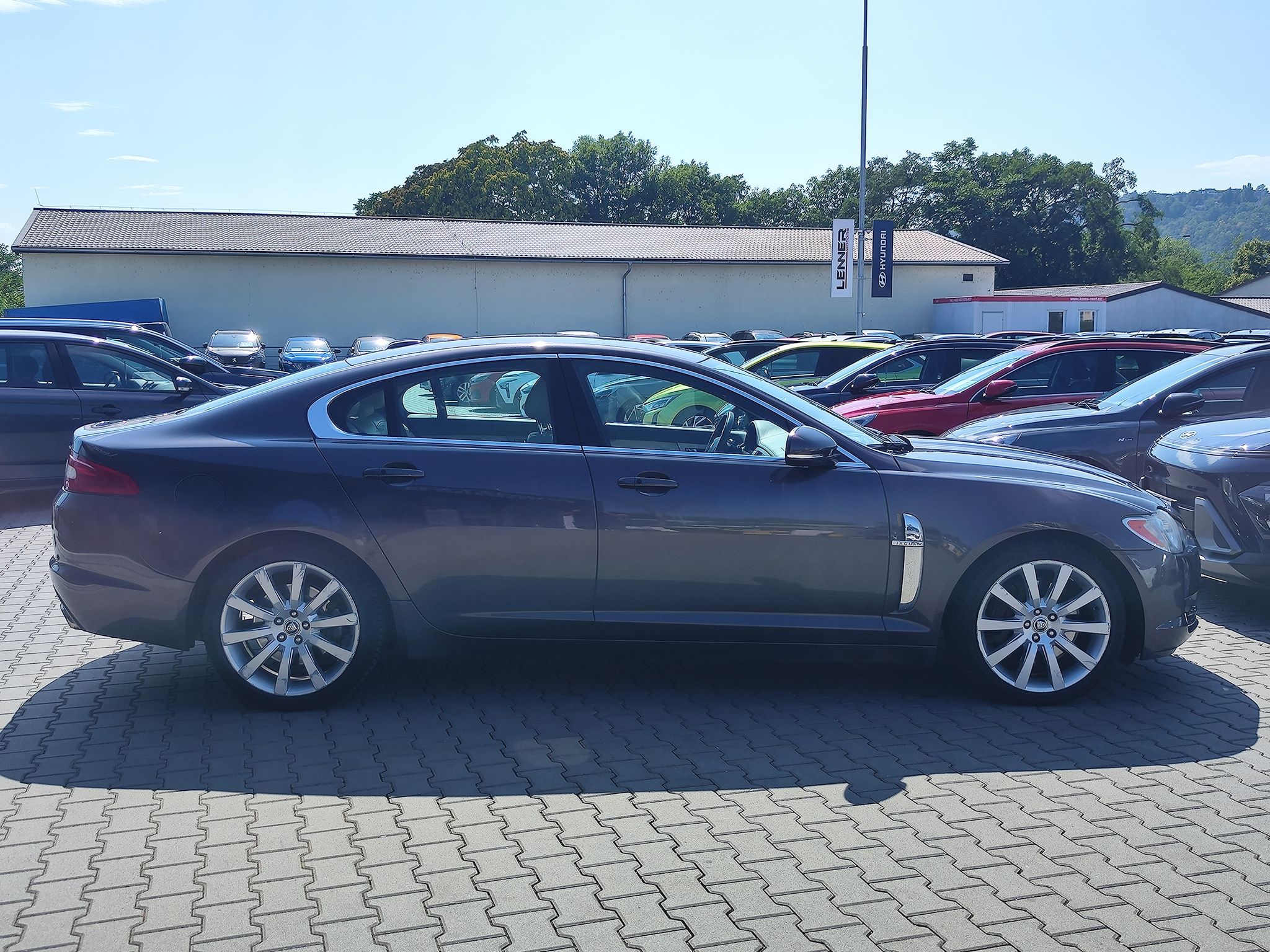 Jaguar XF, 3.0/202kW V6 - fotka 4