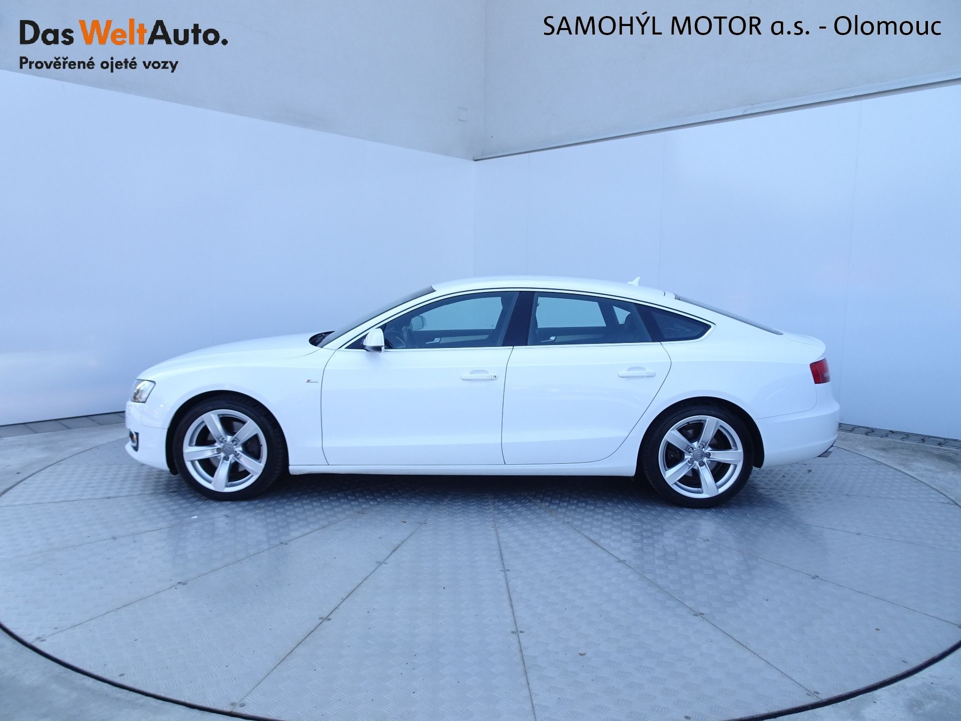 Audi A5, 3.0TDI Quattro Tiptronic S-lin - fotka 3