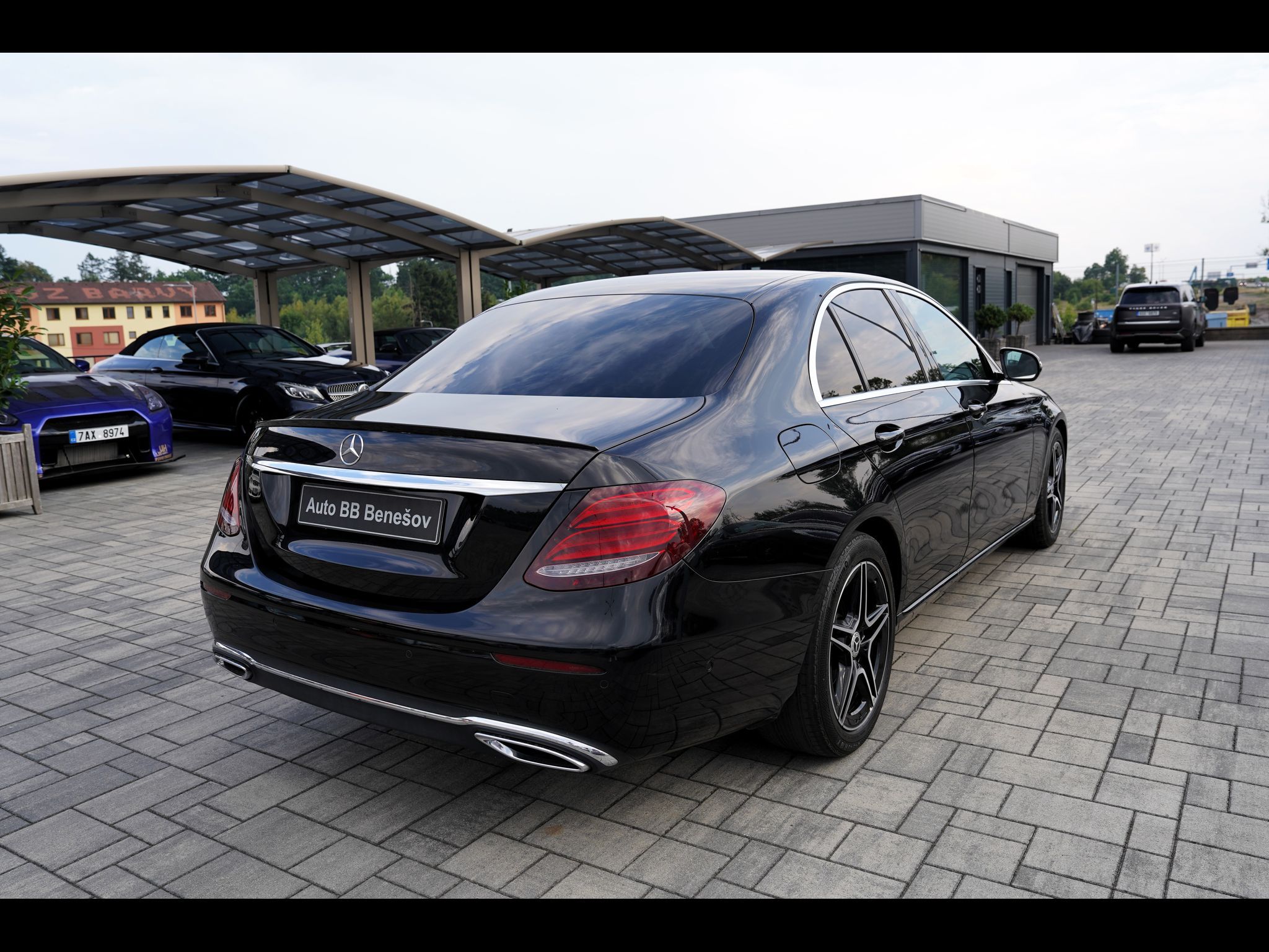 Mercedes-Benz Třídy E, E 220d AMG/LED/AT9/kůže - fotka 6
