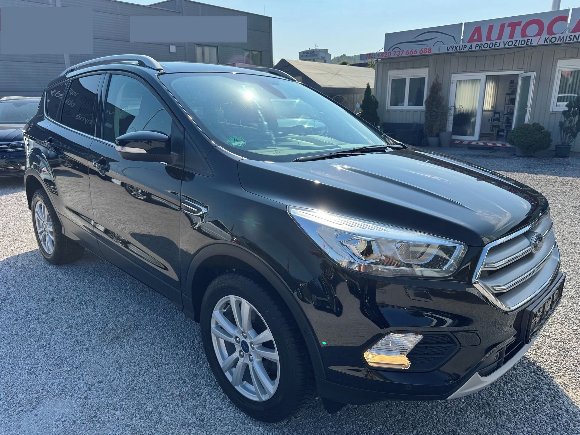 Ford Kuga, 1,5 EcoBoost "Cool & Connect" - fotka 3
