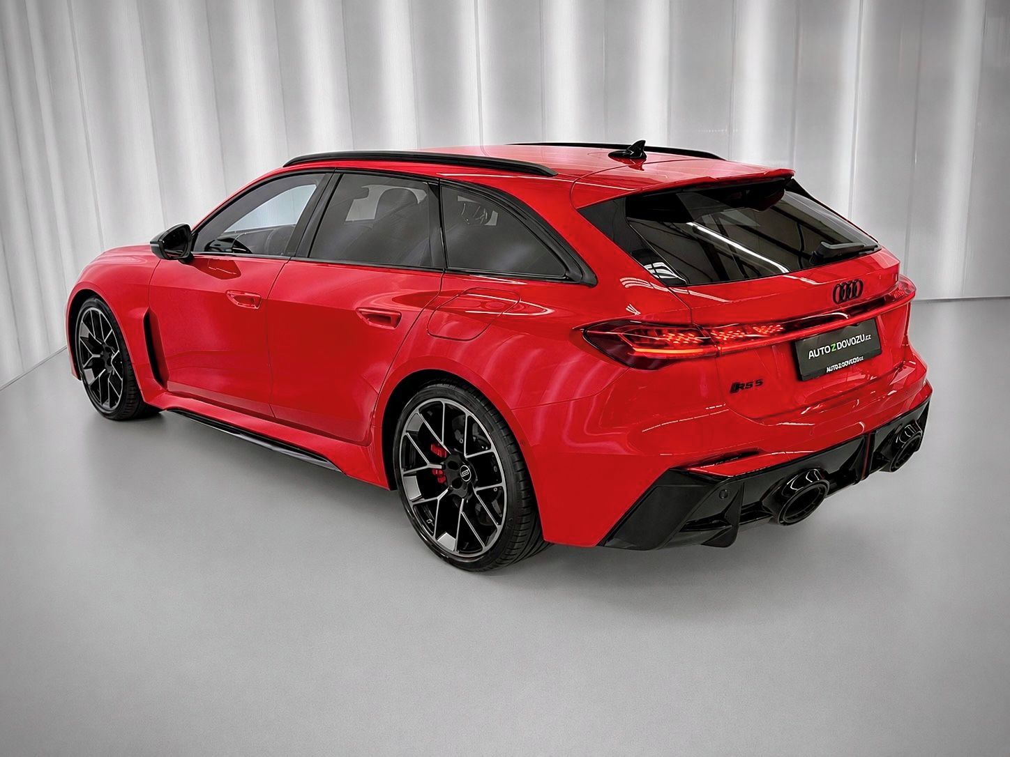 Audi RS5, AVANT 470KW QUATTRO, 285 KM/H, - fotka 4