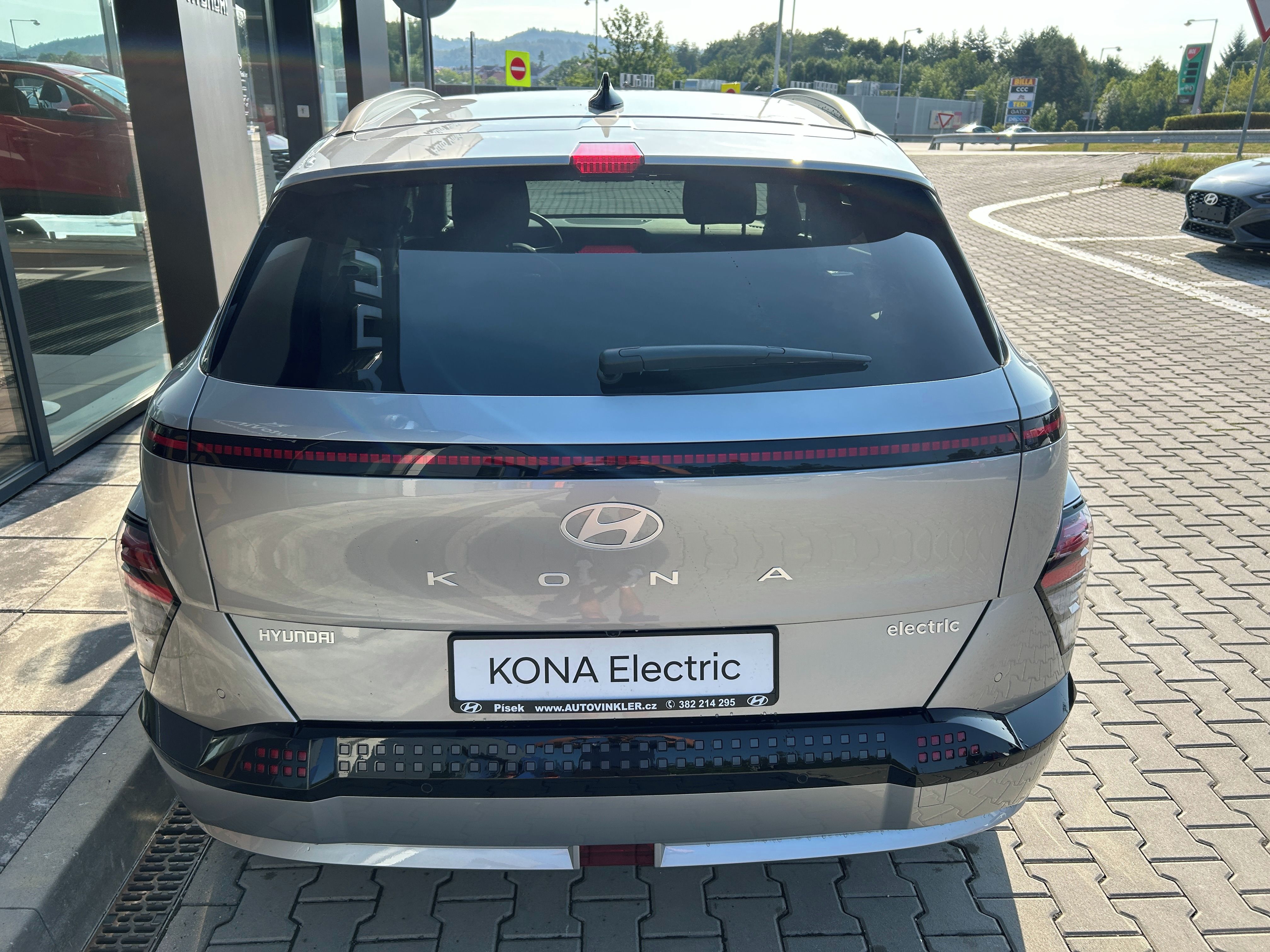 Hyundai Kona, EV 27 64,8 CZECH EDITION BLACK - fotka 6