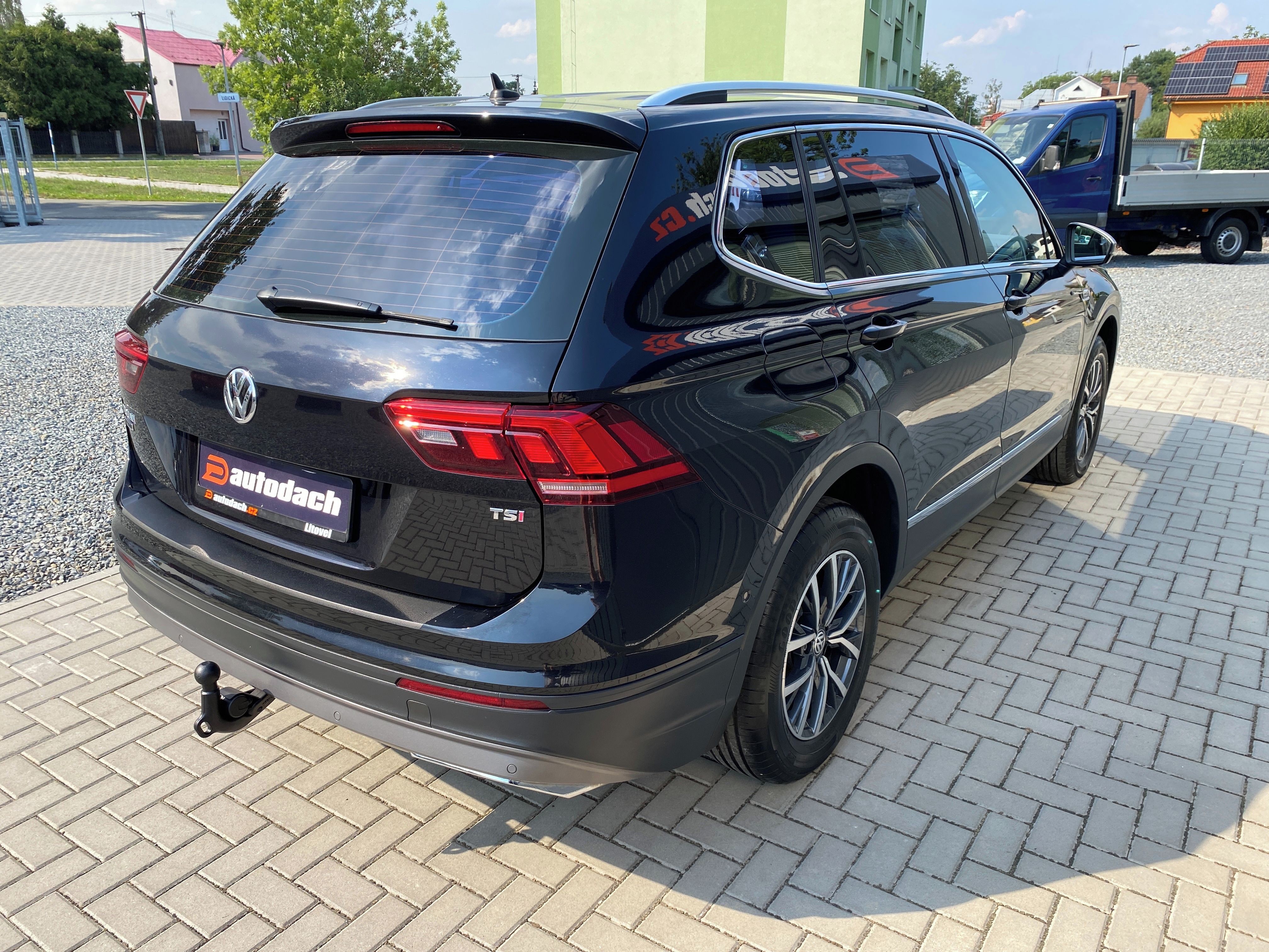 Volkswagen Tiguan Allspace, 1.4 TSI 110kW - ALLSPACE - LED - fotka 5