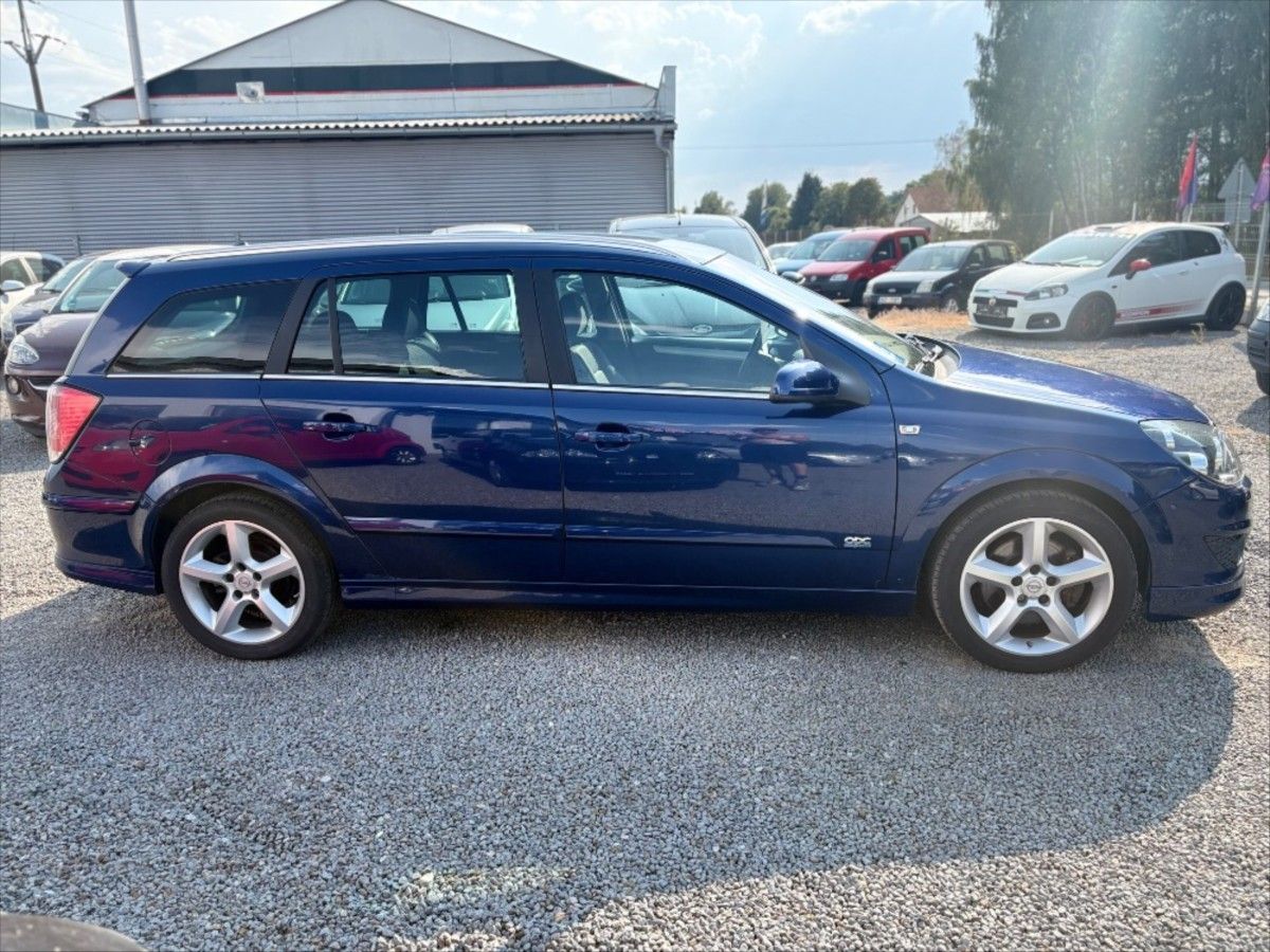 Opel Astra, 2,0 Turbo Sport  OPC 147 kw - fotka 5