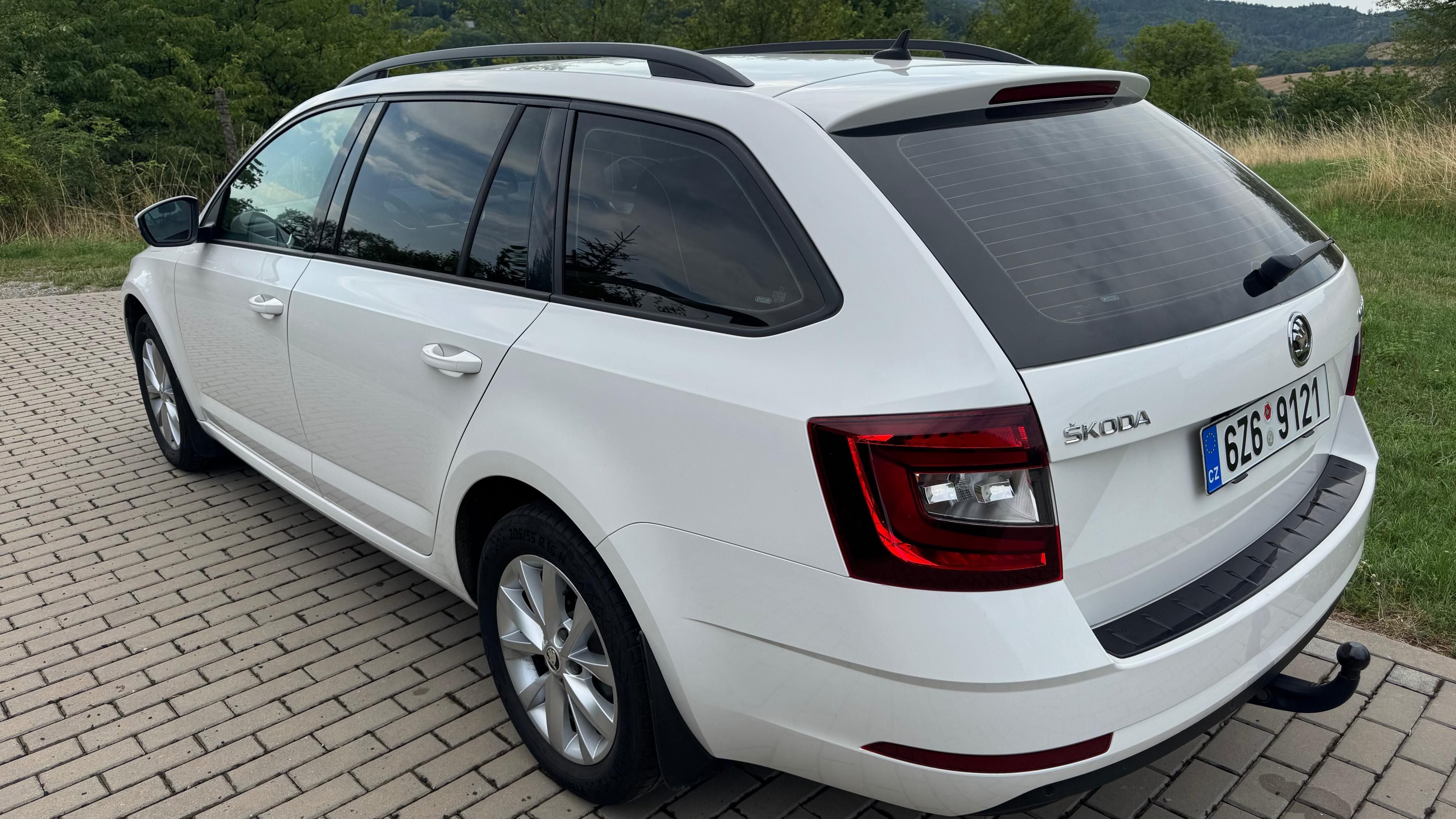 Škoda Octavia, 2.0TDi 110kW AMBITION+ CZ - fotka 5